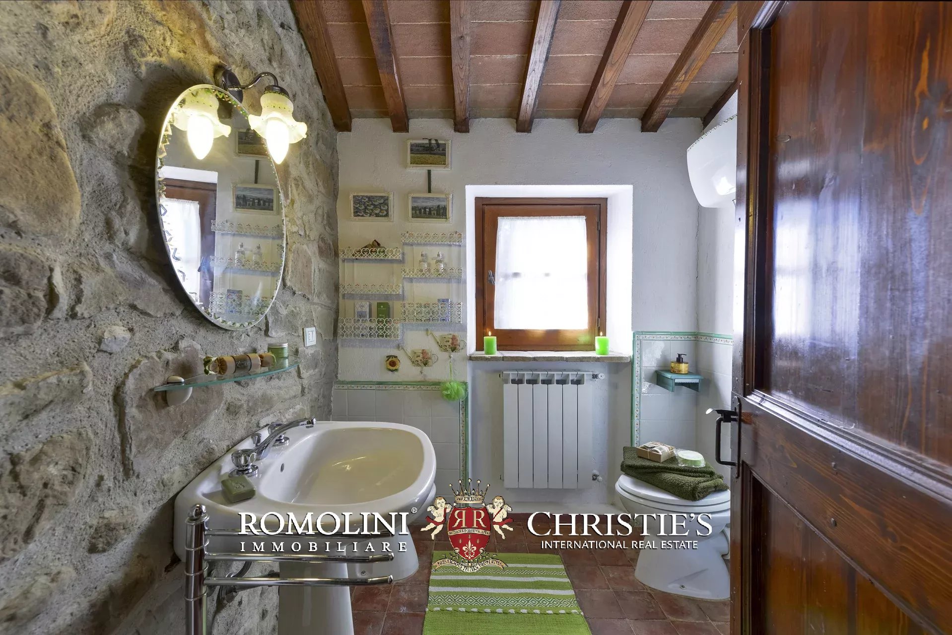 11 Bedroom Villa/Townhouse's Image 34