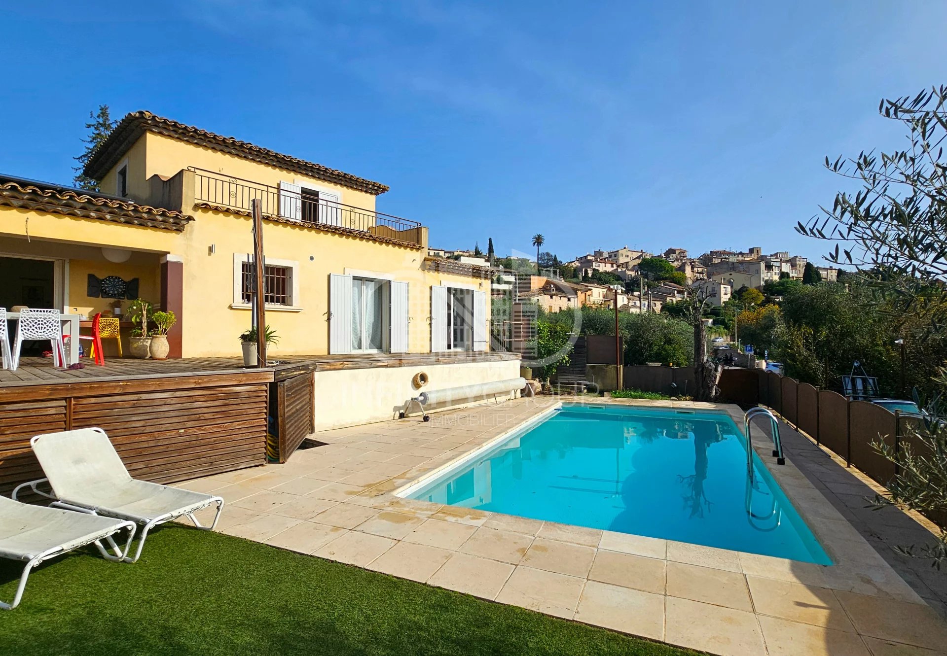 Villa au calme avec piscine - Village à pied