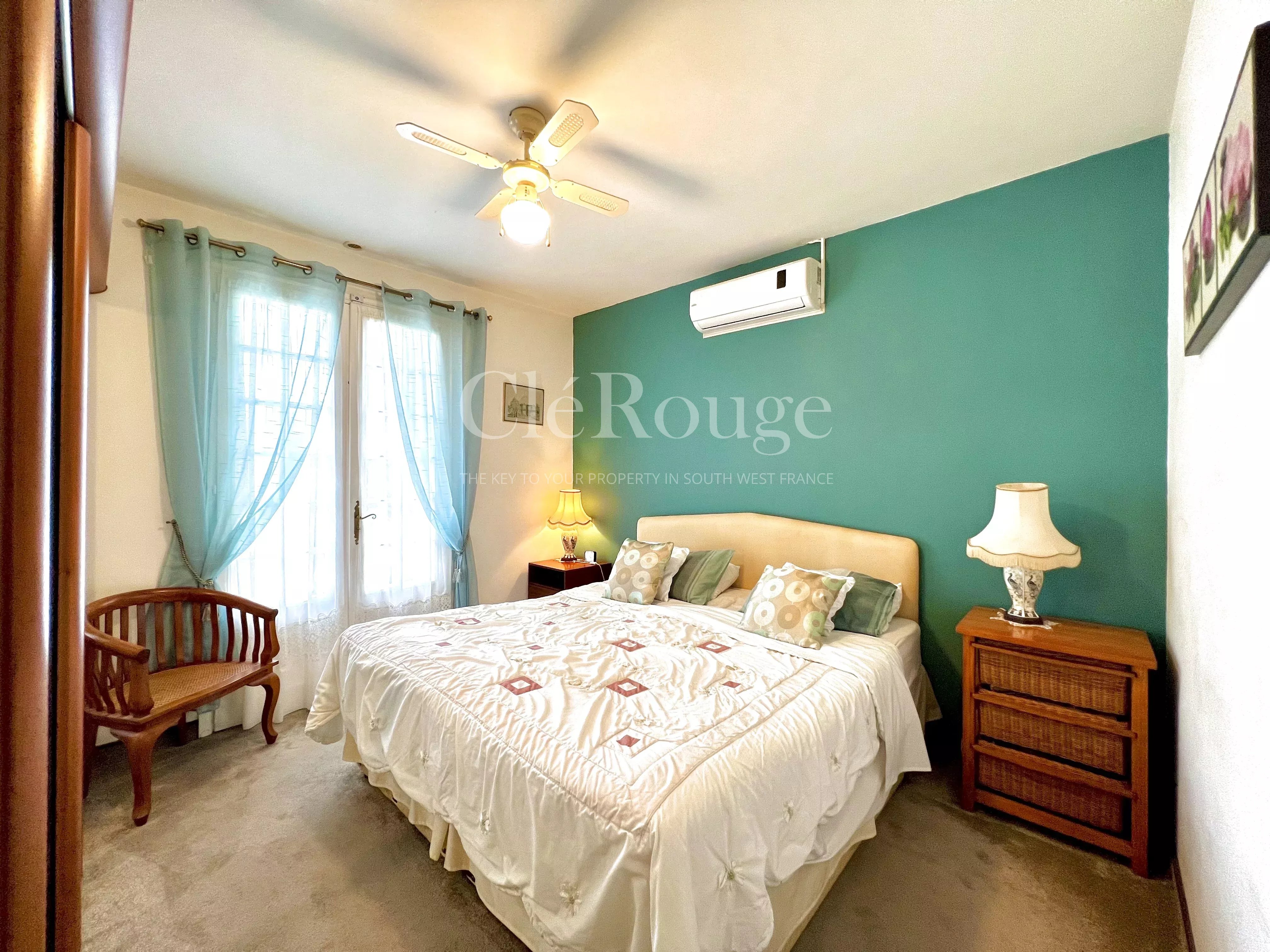 Proche de Duras - Maison de plain-pied avec 3 chambres et un jardin d'environ 2160m².