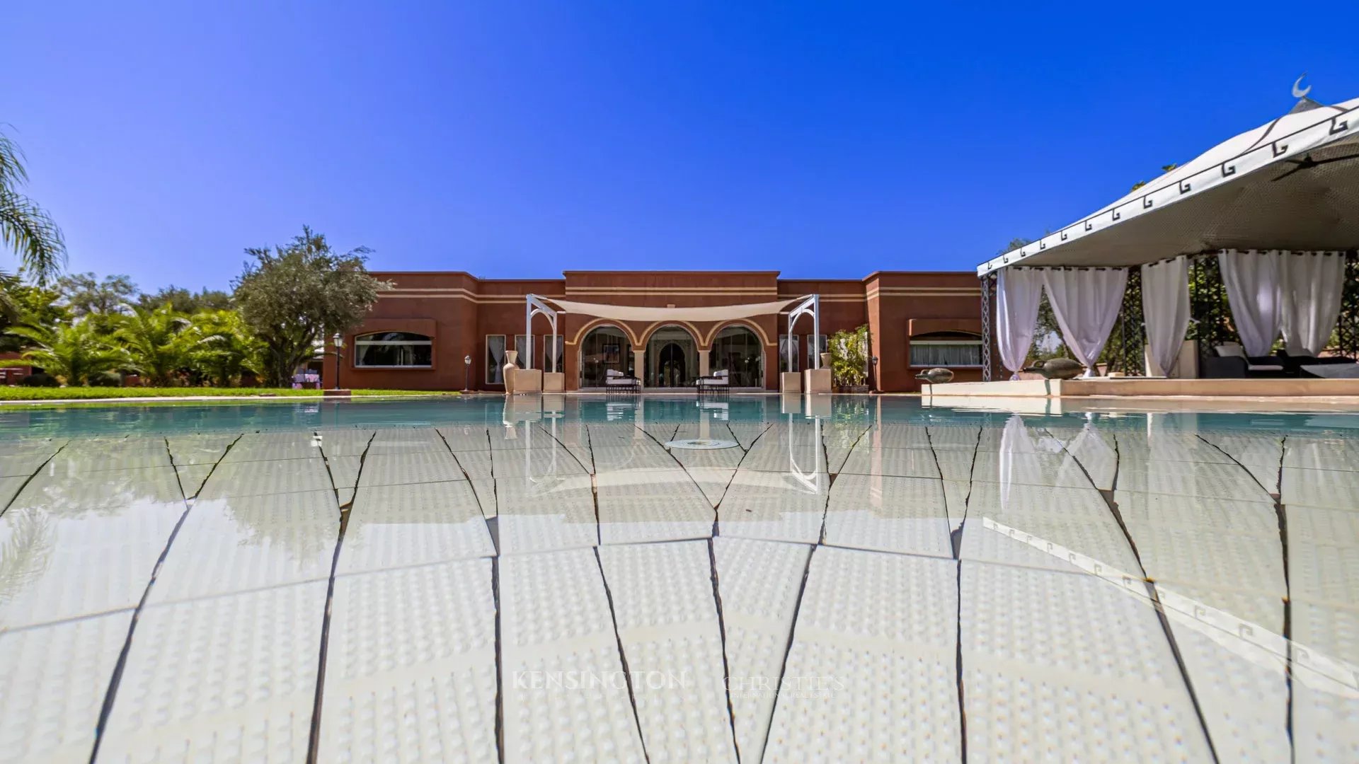 9 Bedroom Villa/Townhouse's Image 44