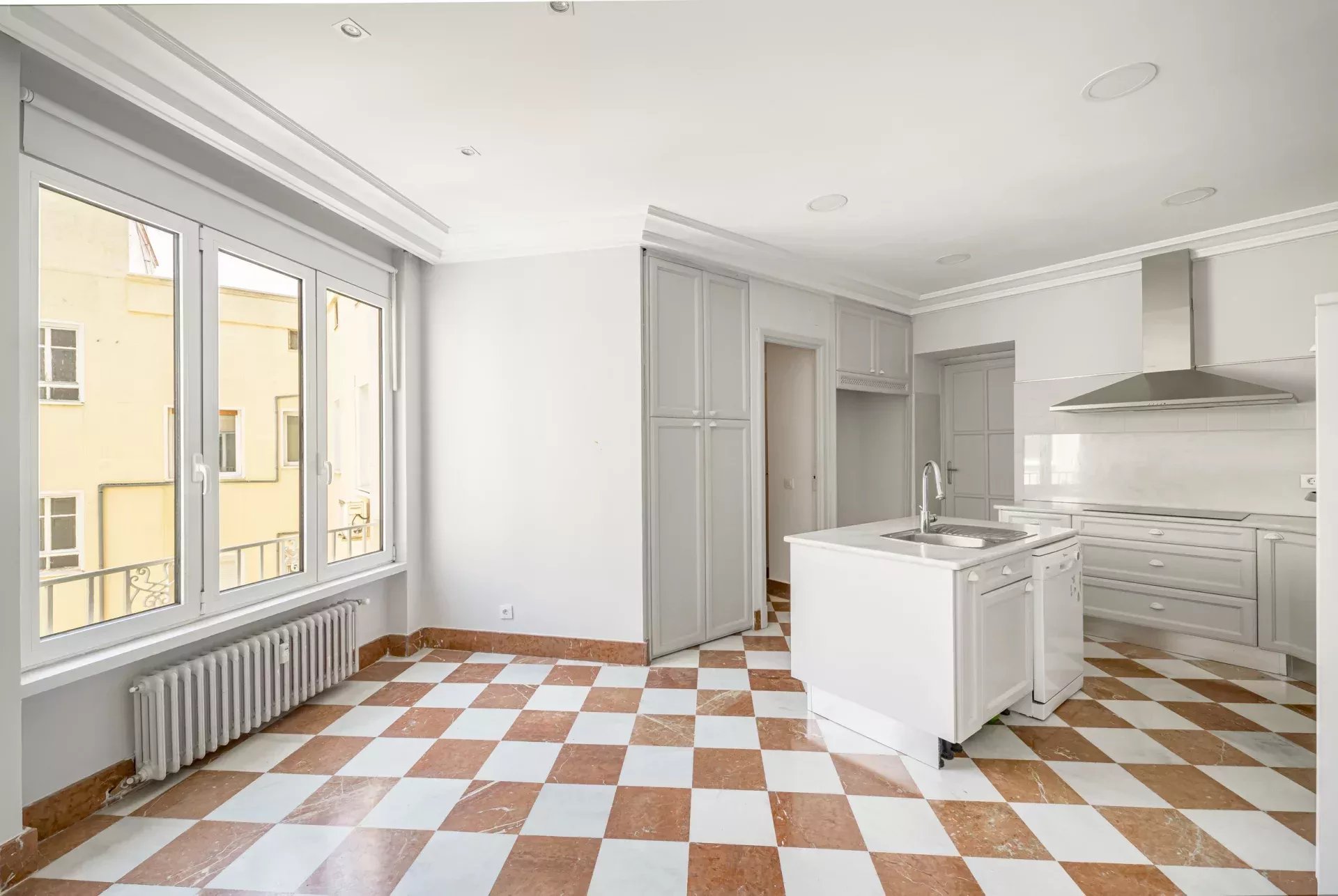 Daire Madrid - picture 16