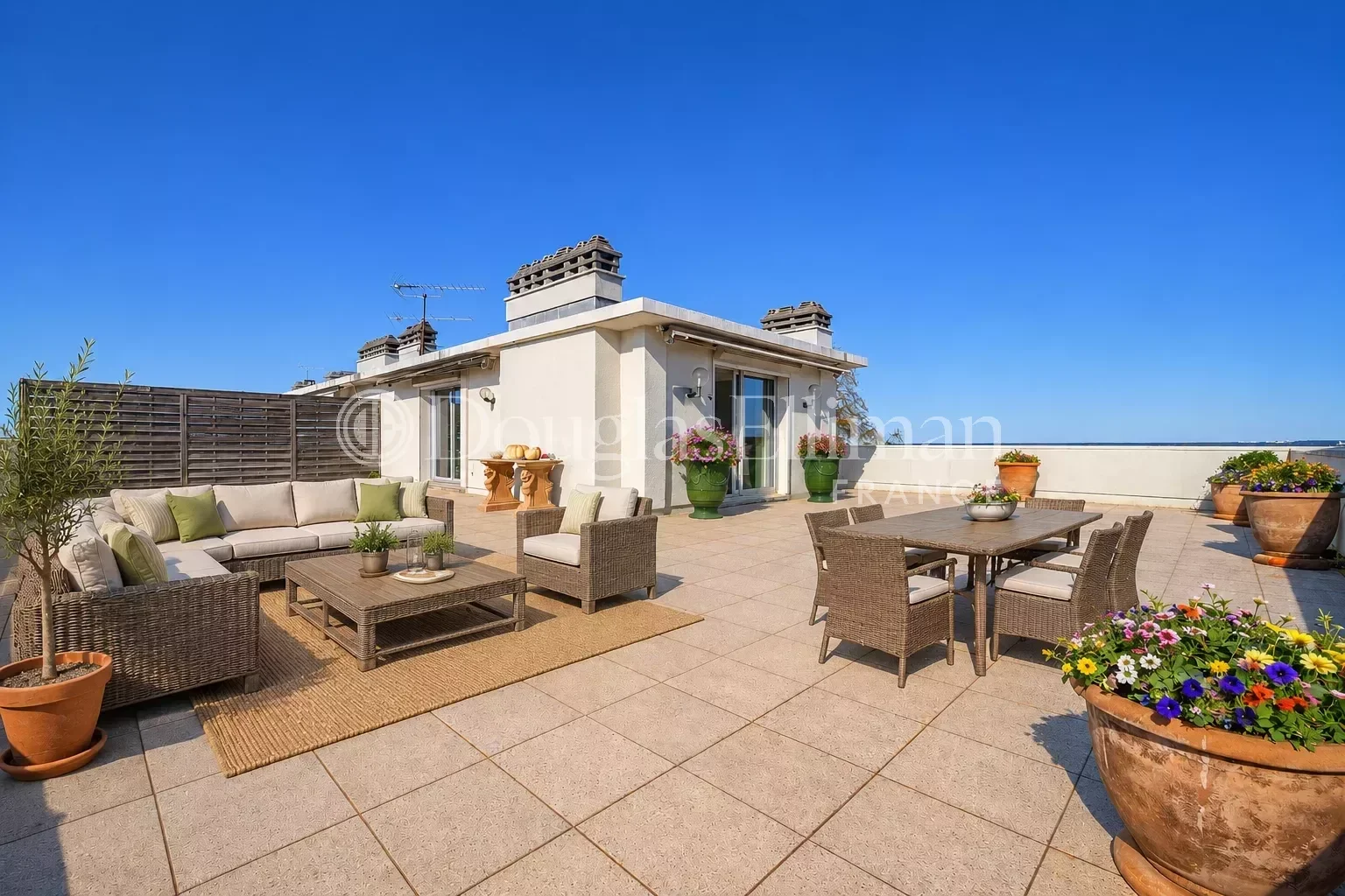 LE BOUSCAT –  Appartement DARCHAND avec terrasse panoramique. - Image nᵒ2