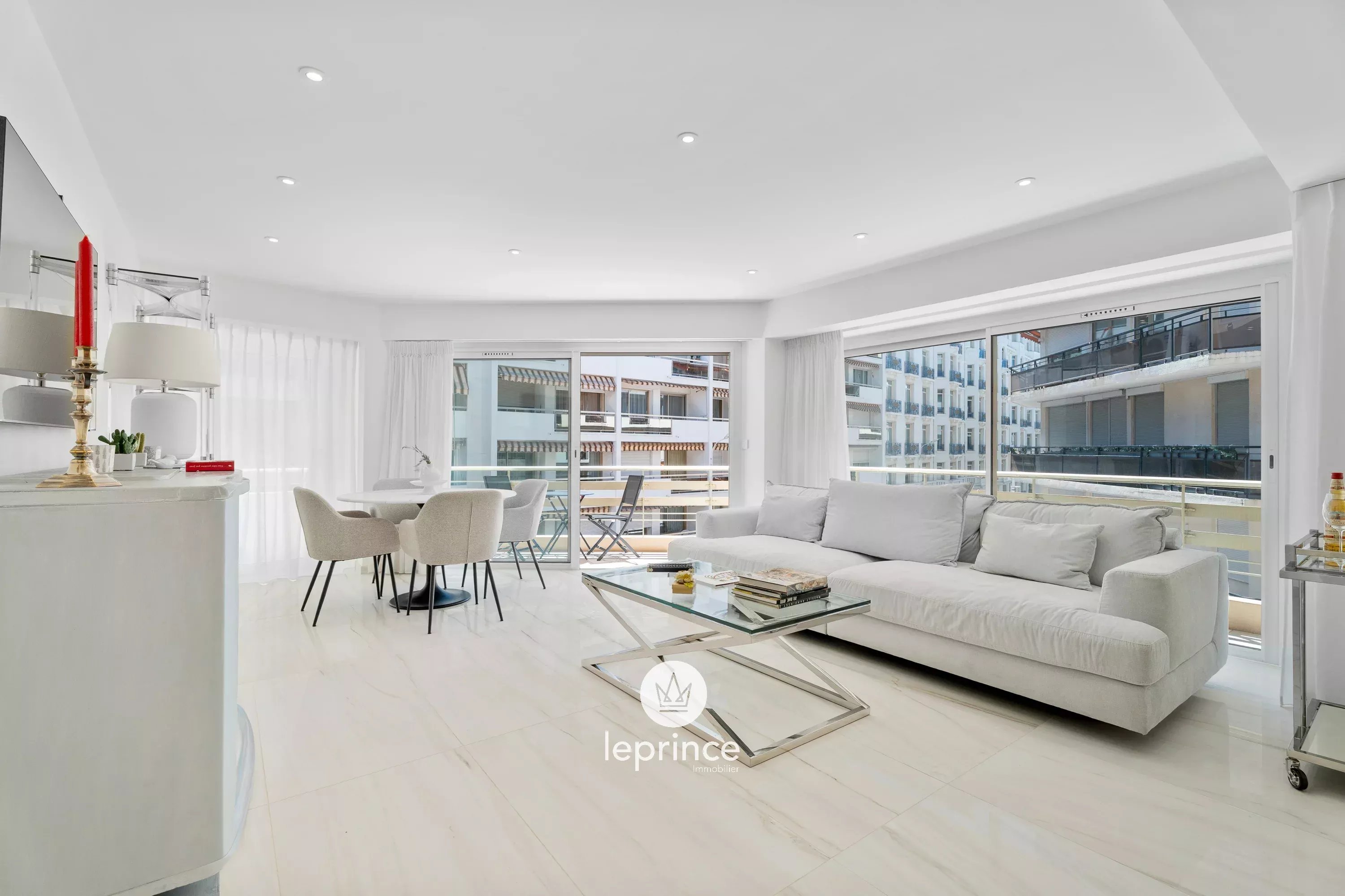 Agence immobilière de 