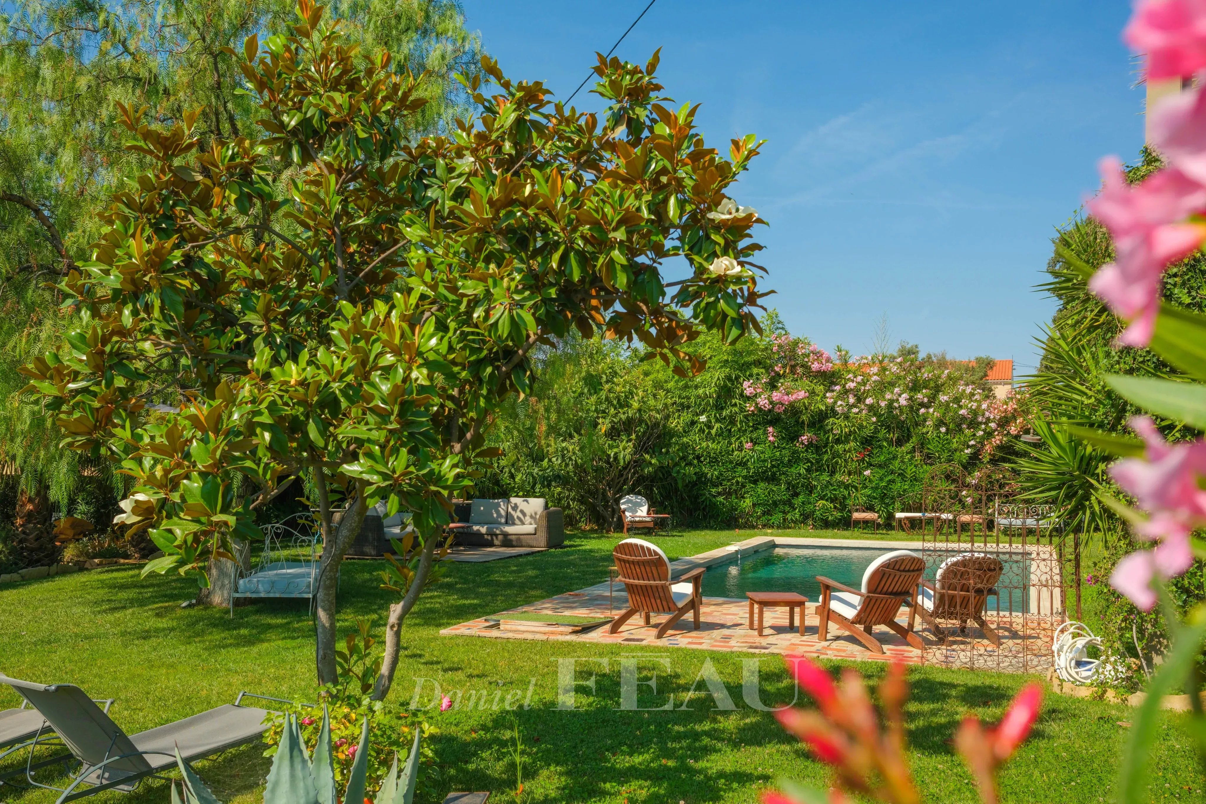 Saint-Cyr-sur-Mer – A superb « Maison d’Hôtes »