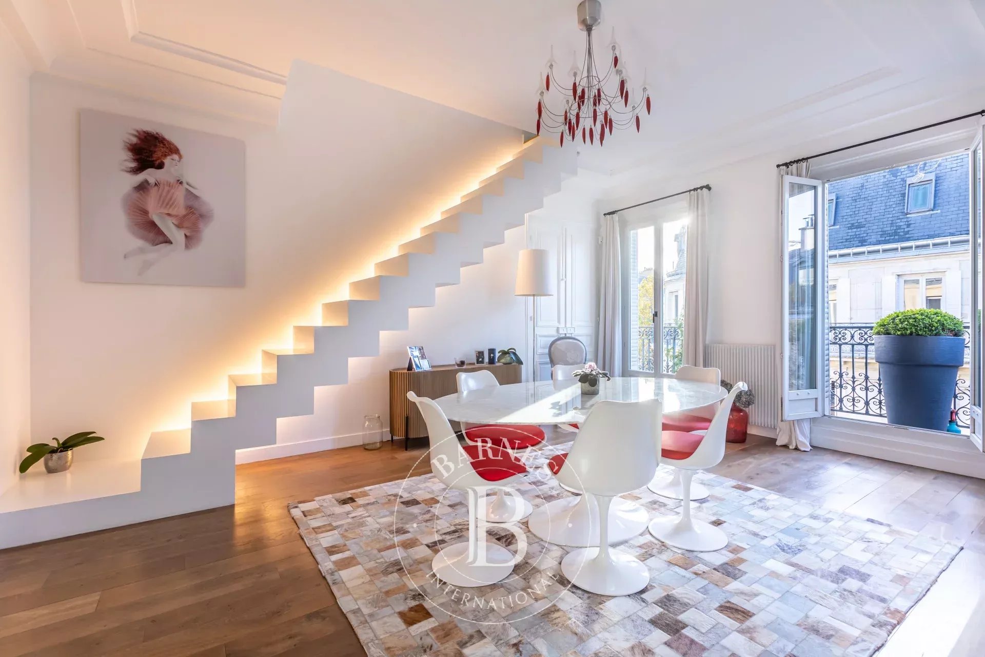 Daire Paris 8ème - picture 4