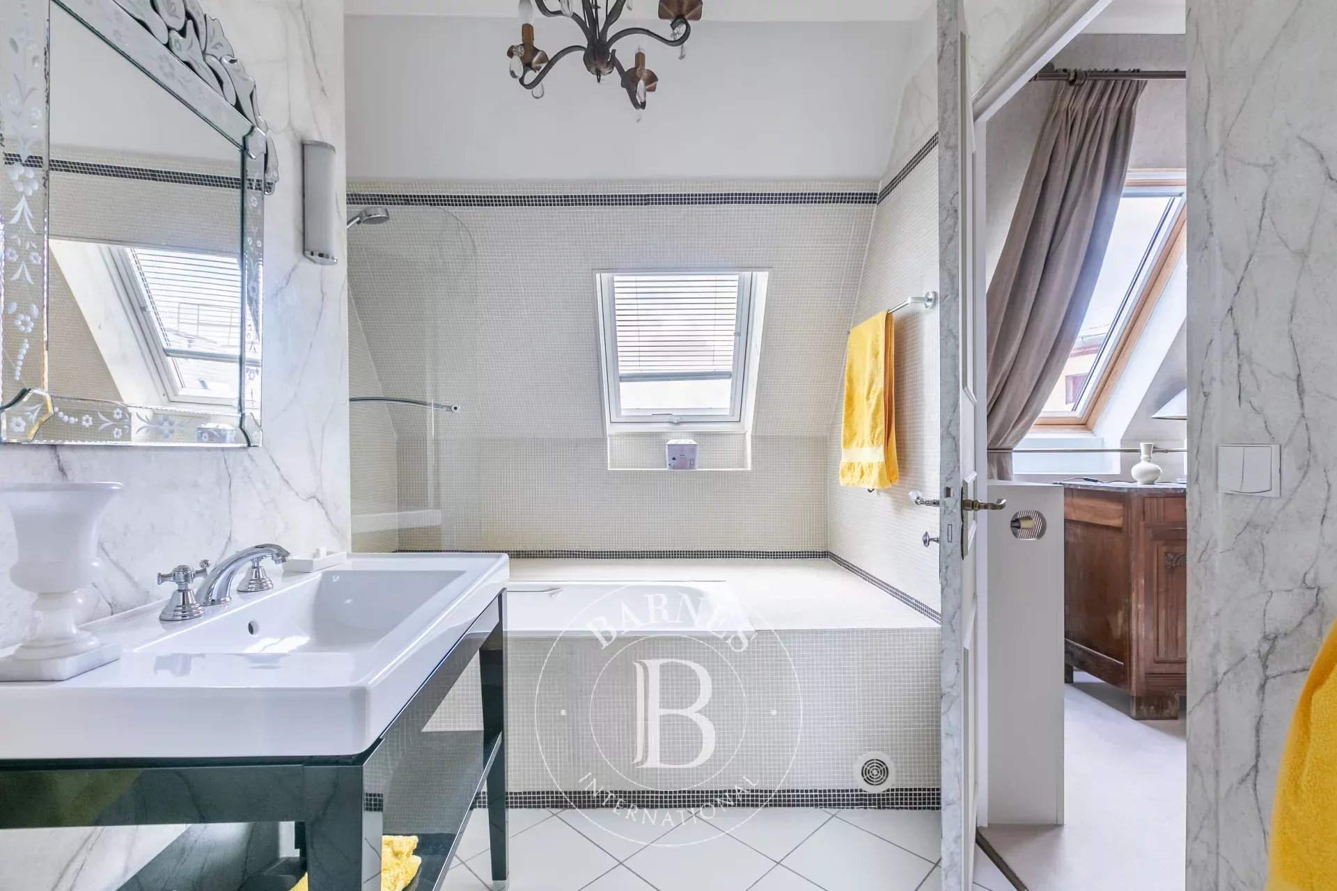 Daire Paris 8ème - picture 10