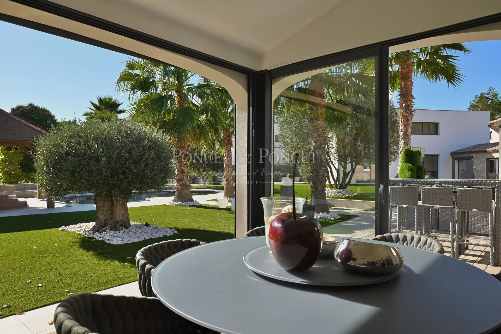 5 Bedroom Villa/Townhouse's Image 8