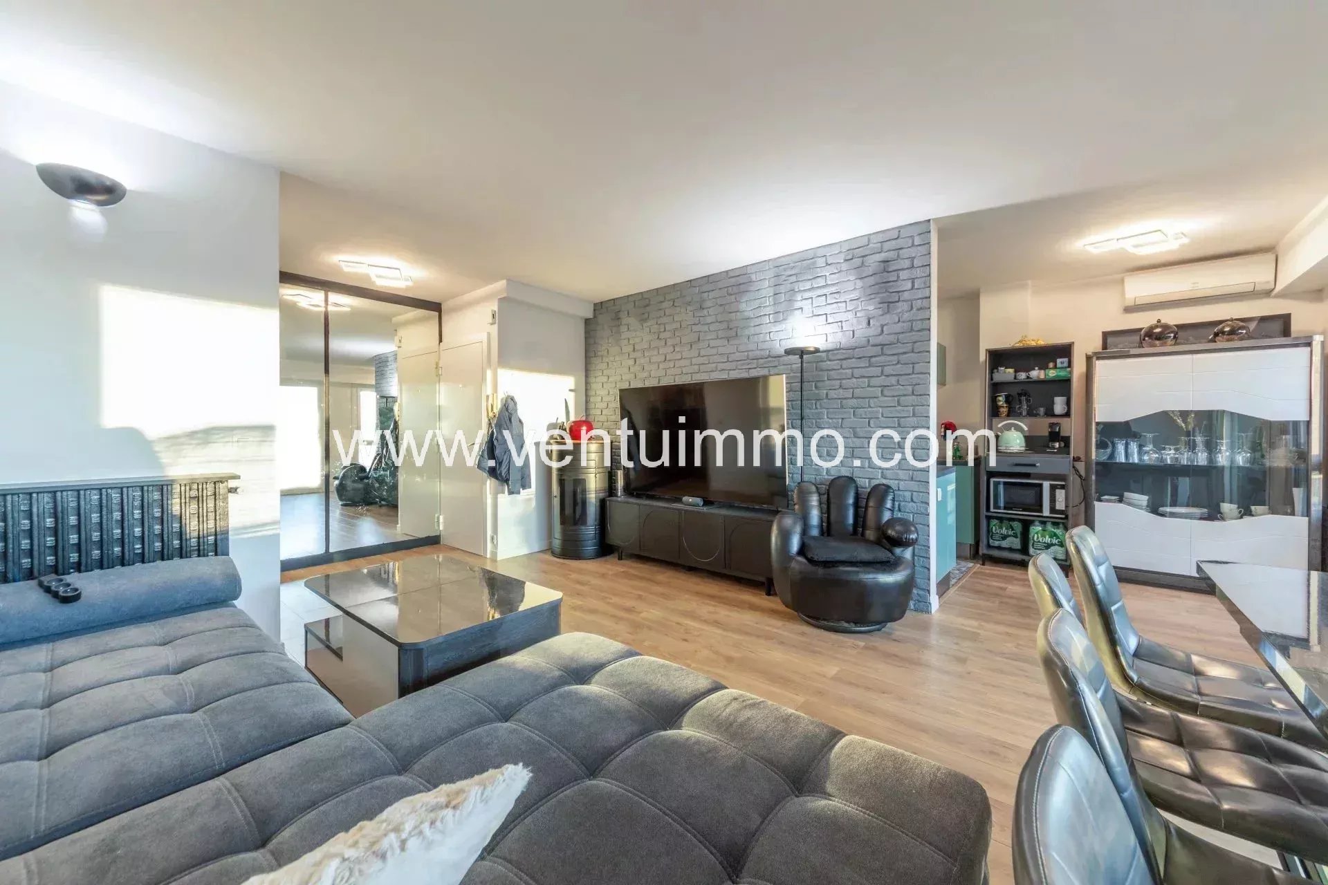 Agence immobilière de 
