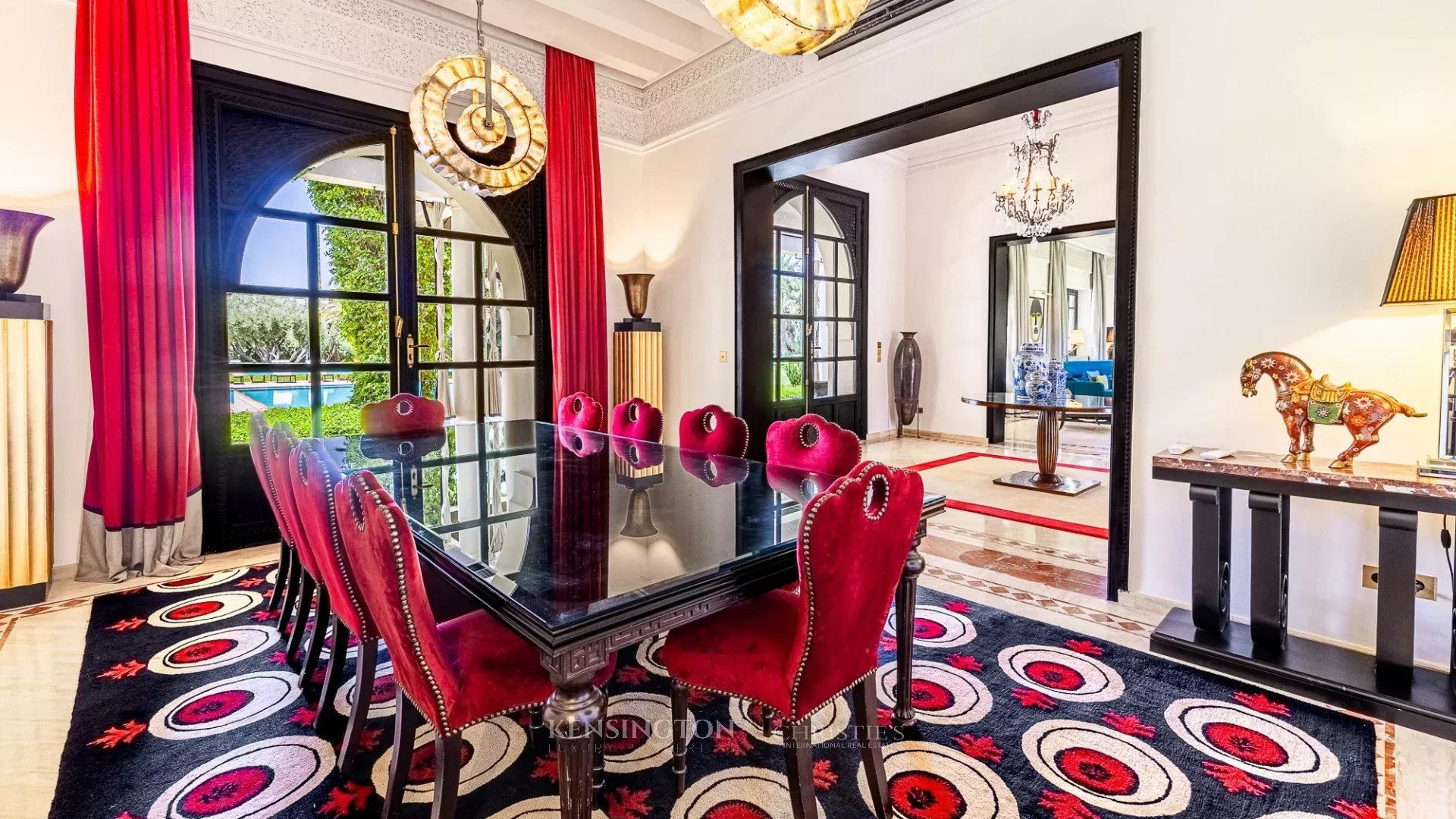 6 Bedroom Villa/Townhouse's Image 38