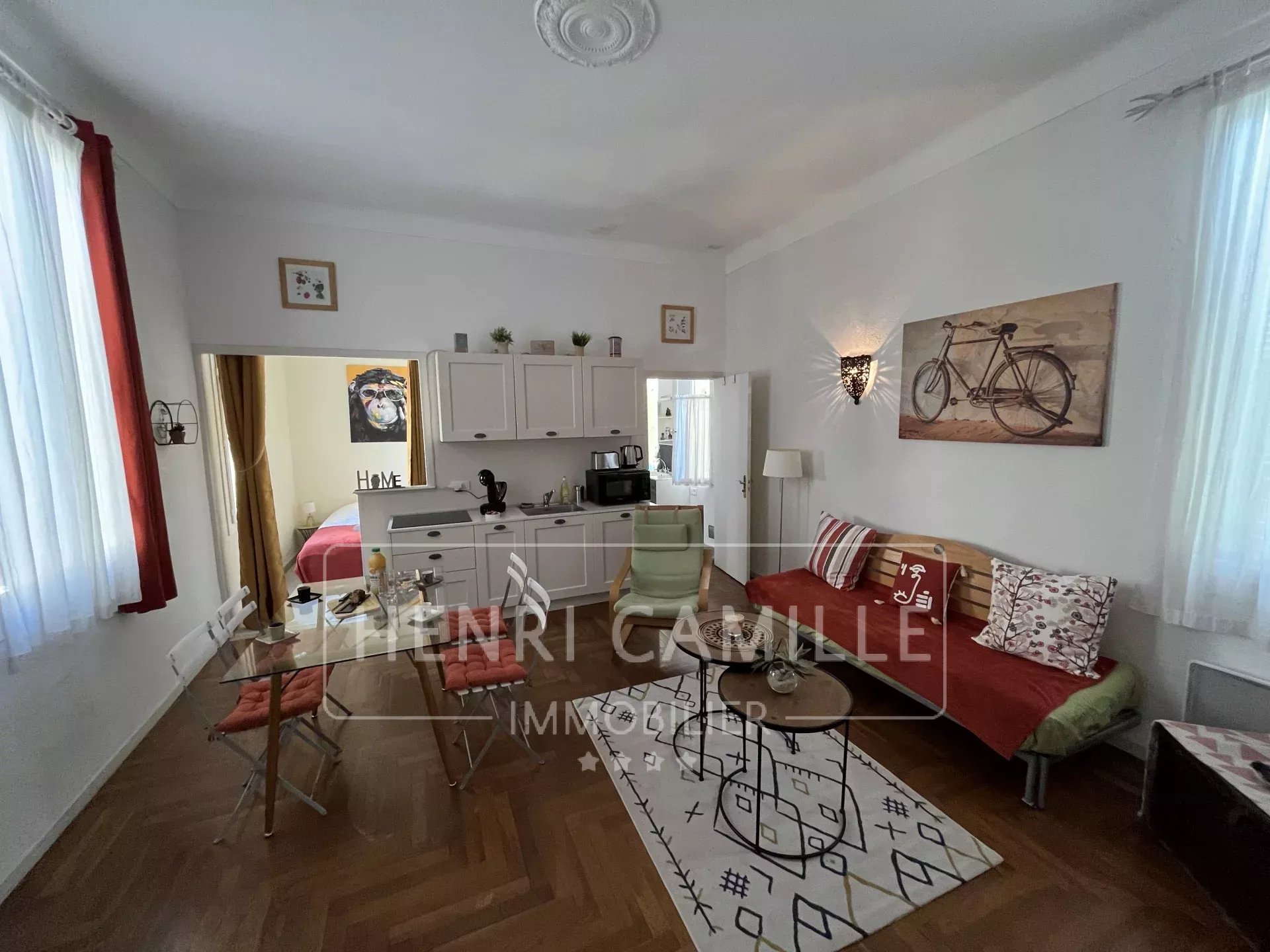 Agence immobilière de 