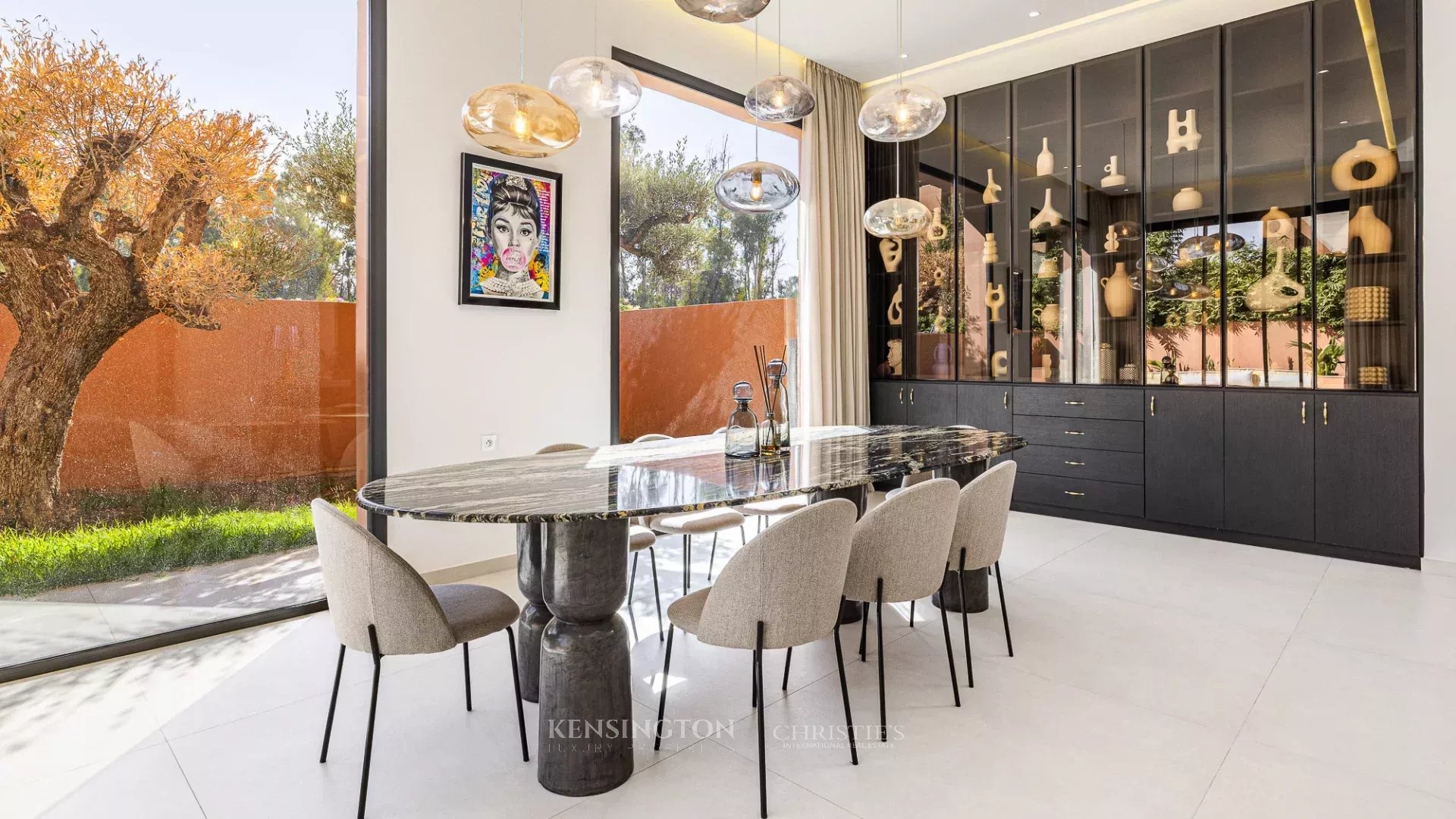 5 Bedroom Villa/Townhouse's Image 5