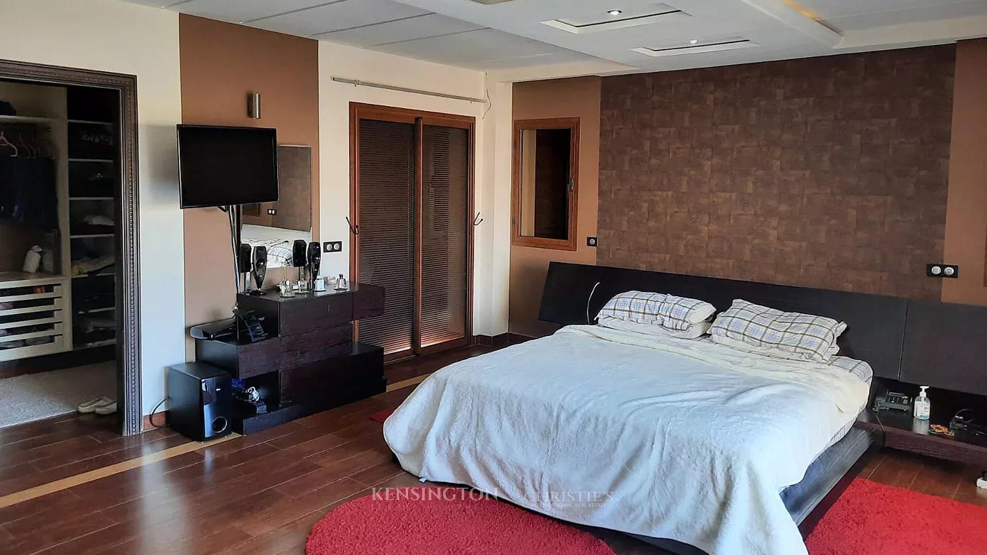 4 Bedroom Villa/Townhouse's Image 14