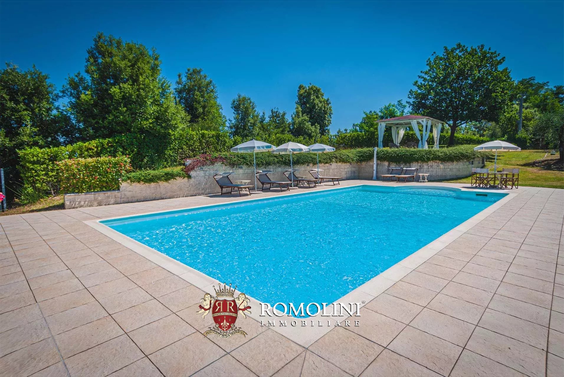 5 Bedroom Villa/Townhouse's Image 15