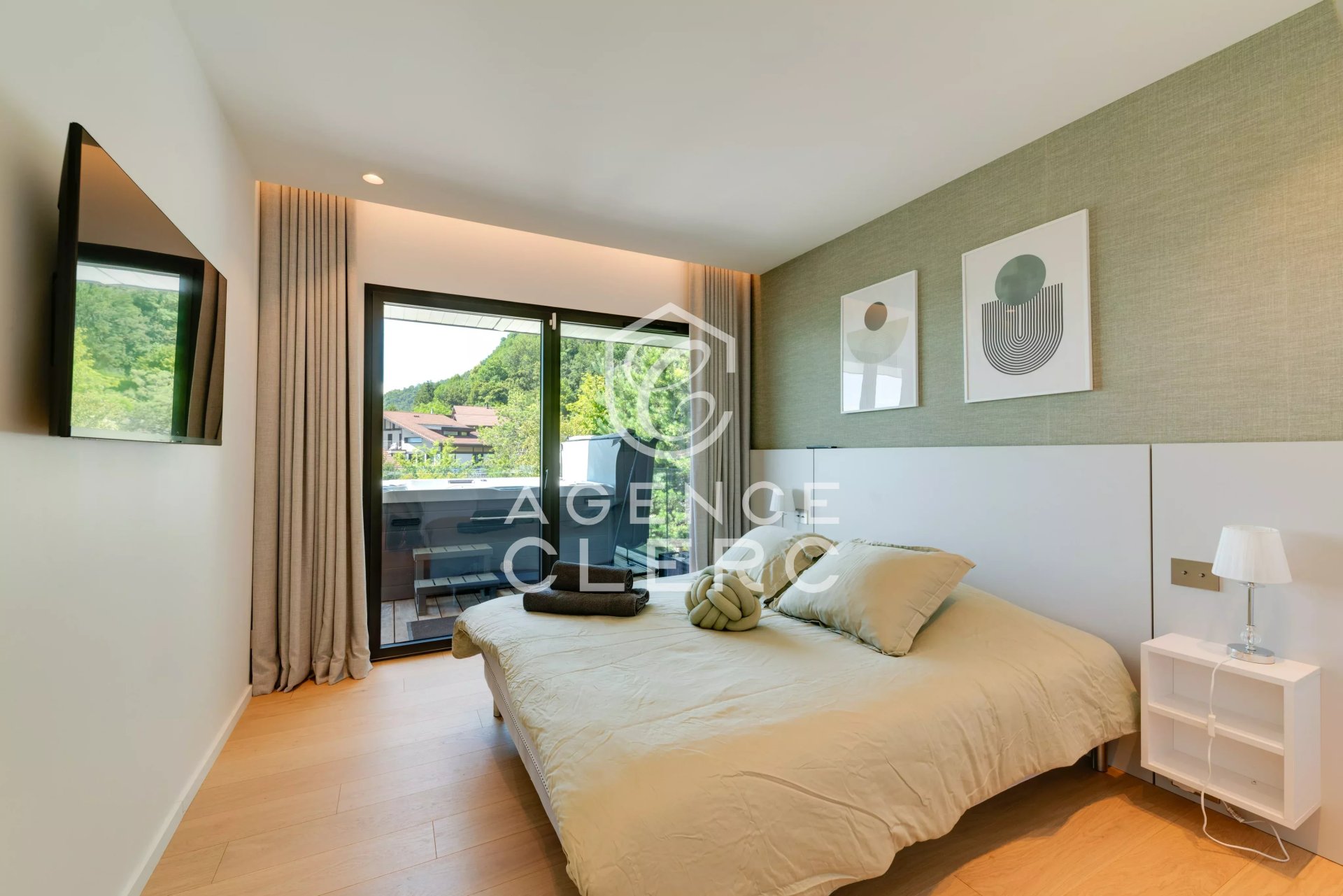4 Bedroom Villa/Townhouse's Image 24