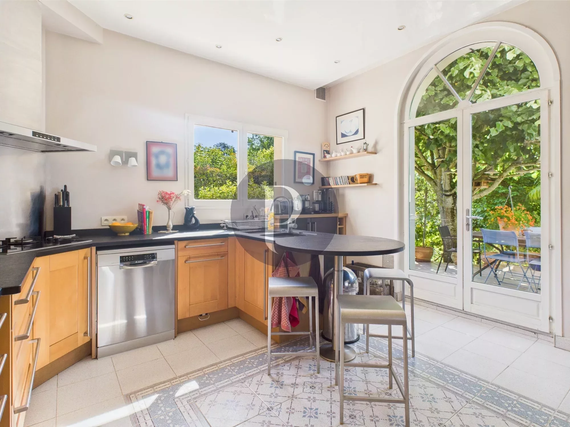 vente-maison-7-pieces-verrieres-le-buisson-85960359