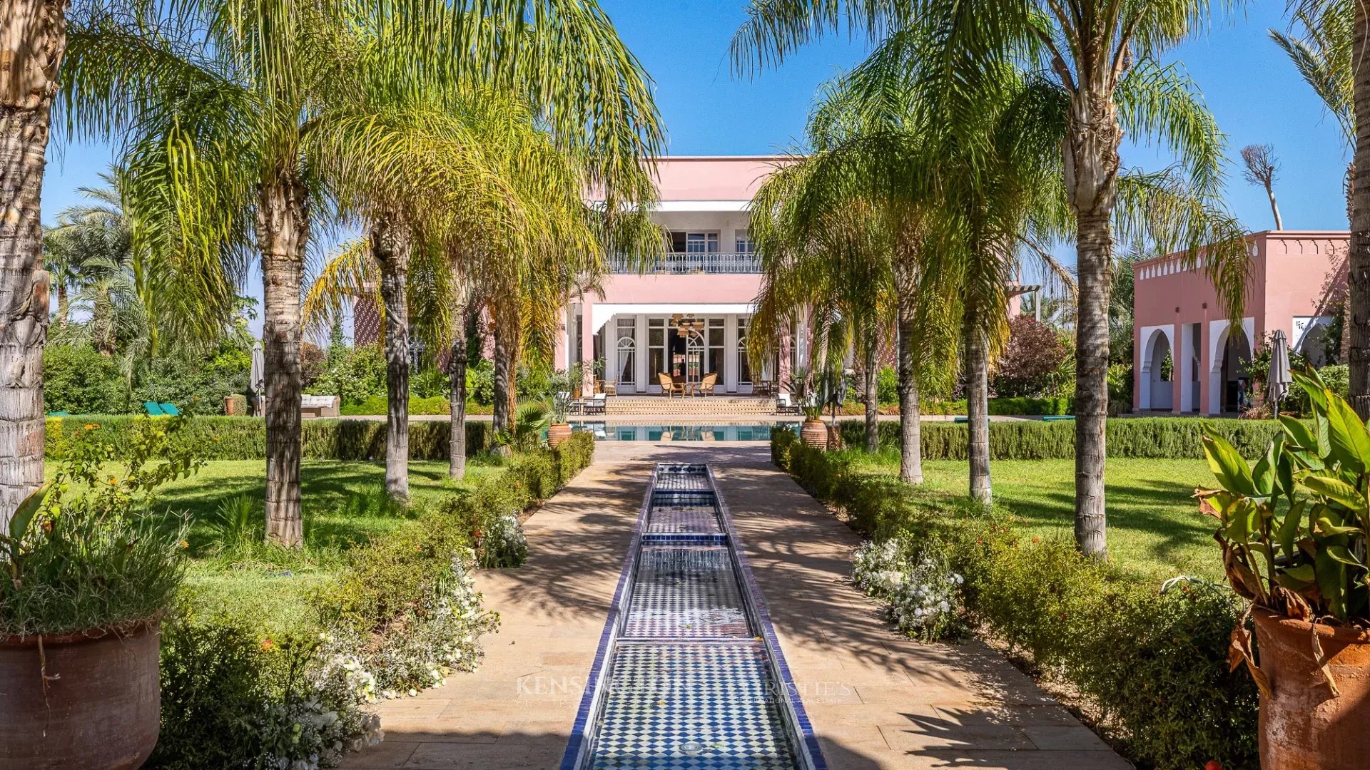 14 Bedroom Villa/Townhouse's Image 28