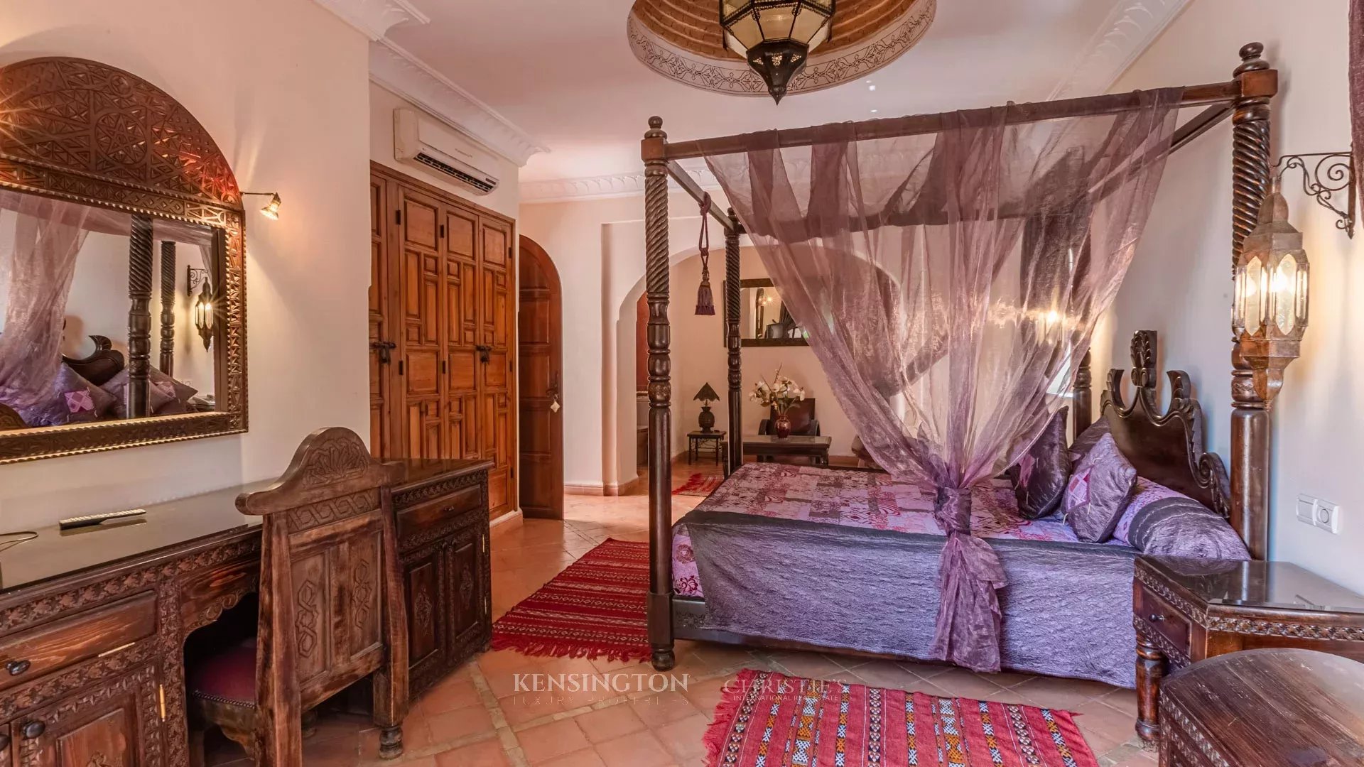 10 Bedroom Villa/Townhouse's Image 15
