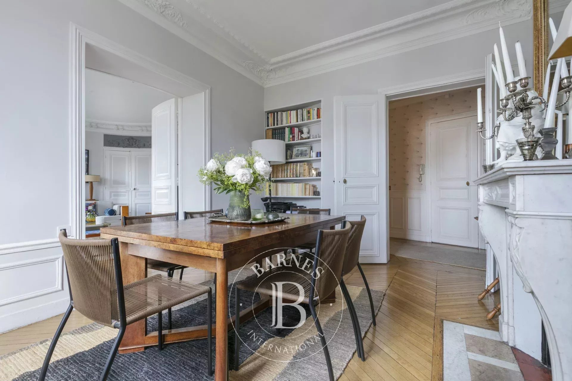 Daire Paris 8ème - picture 7