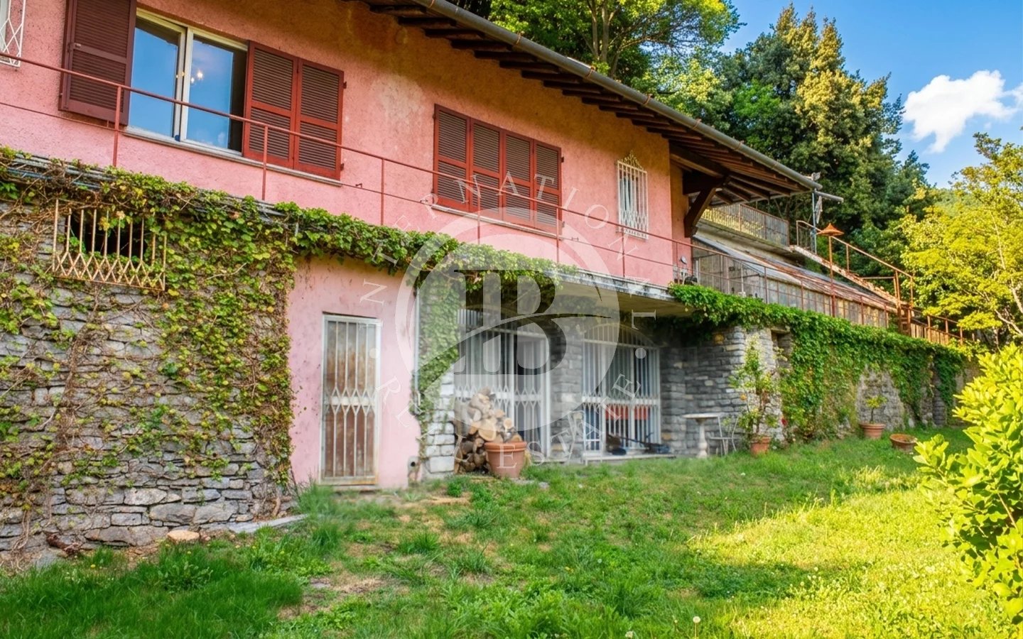 Apartment in Moltrasio - Image 4