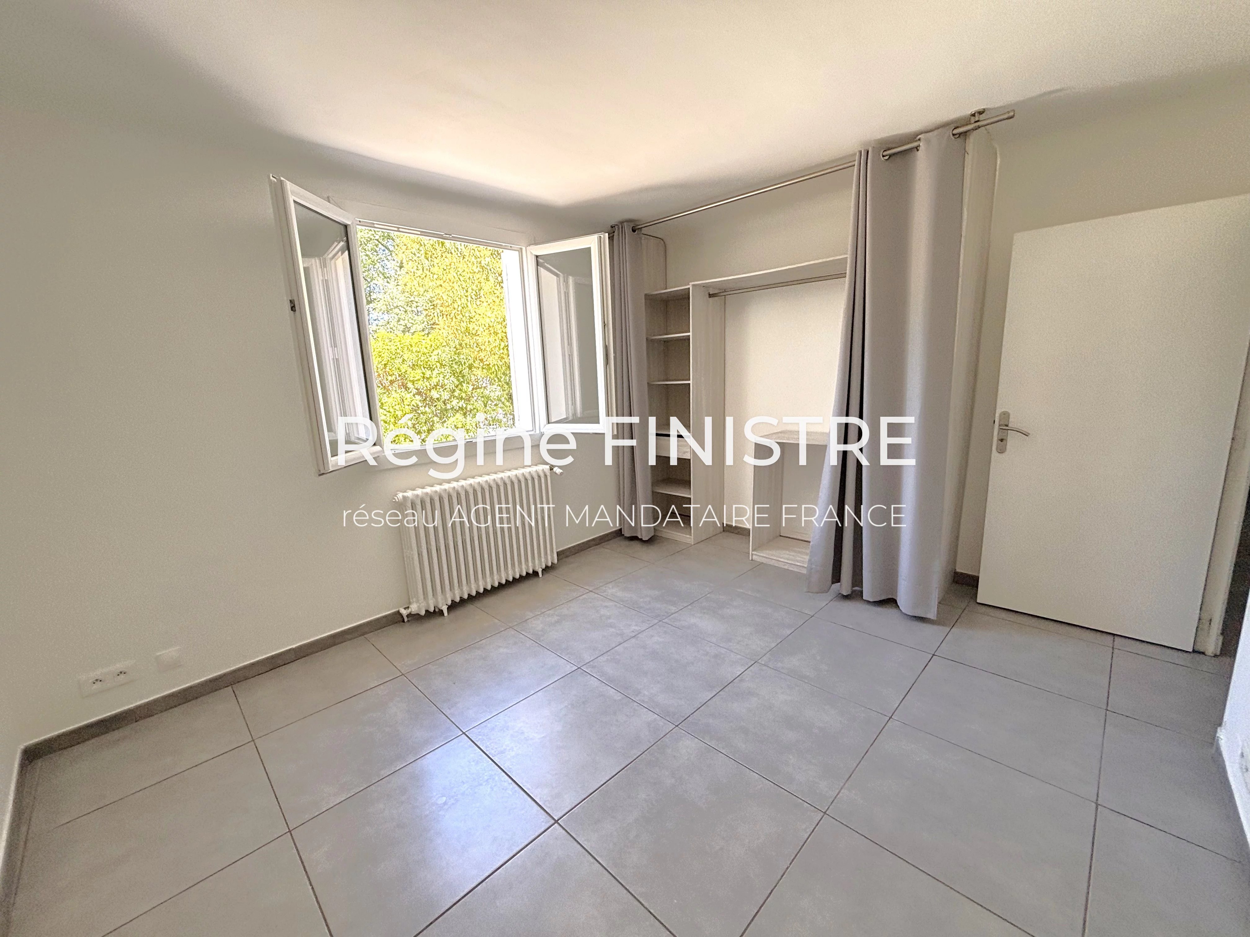 TRANS EN PROVENCE MAISON T6 129 M2 HABITABLE RENOVEE 4 CHAMBRES 2 SALLE D EAU-GARAGES — photo 11