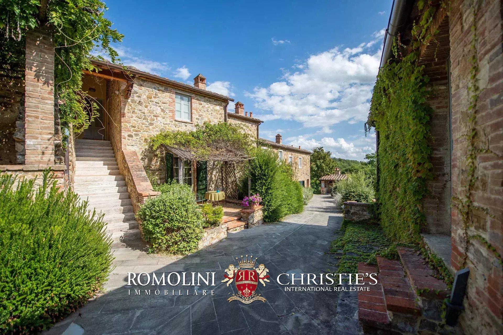 25 Bedroom Villa/Townhouse's Image 24