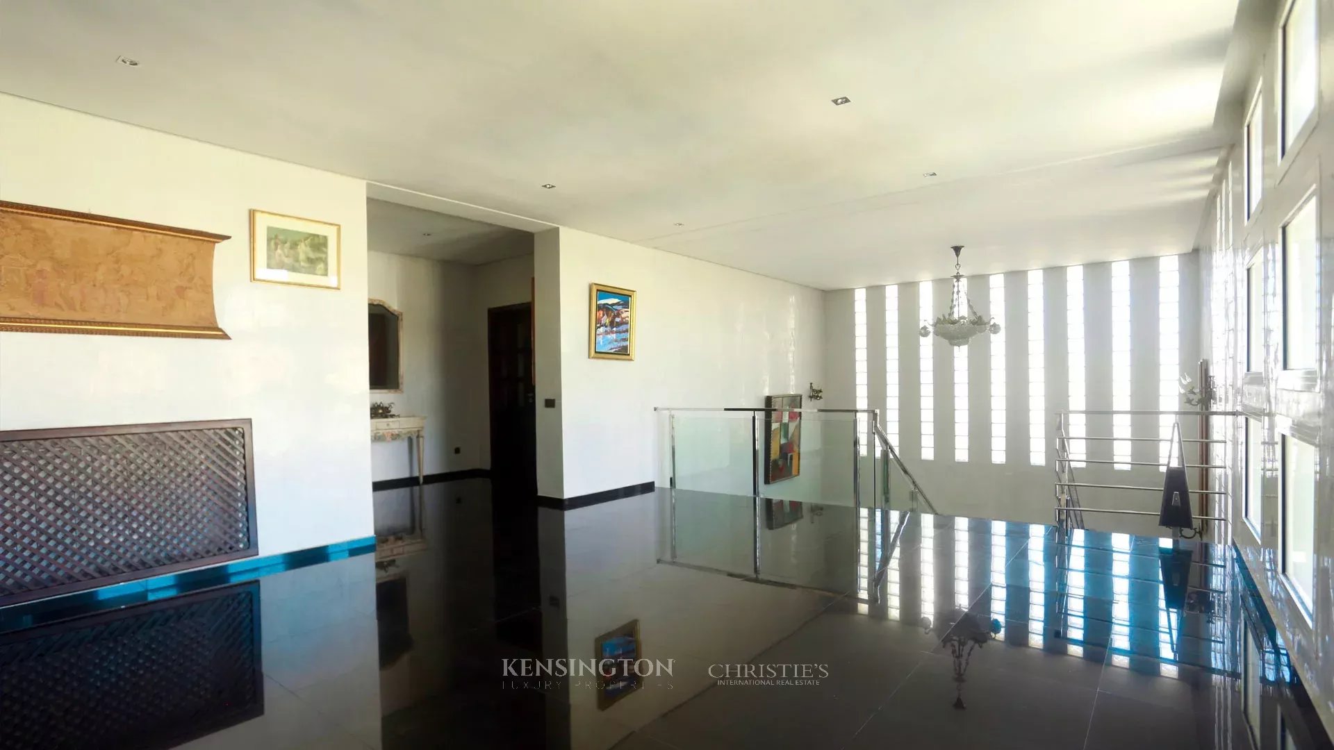 7 Bedroom Villa/Townhouse's Image 4