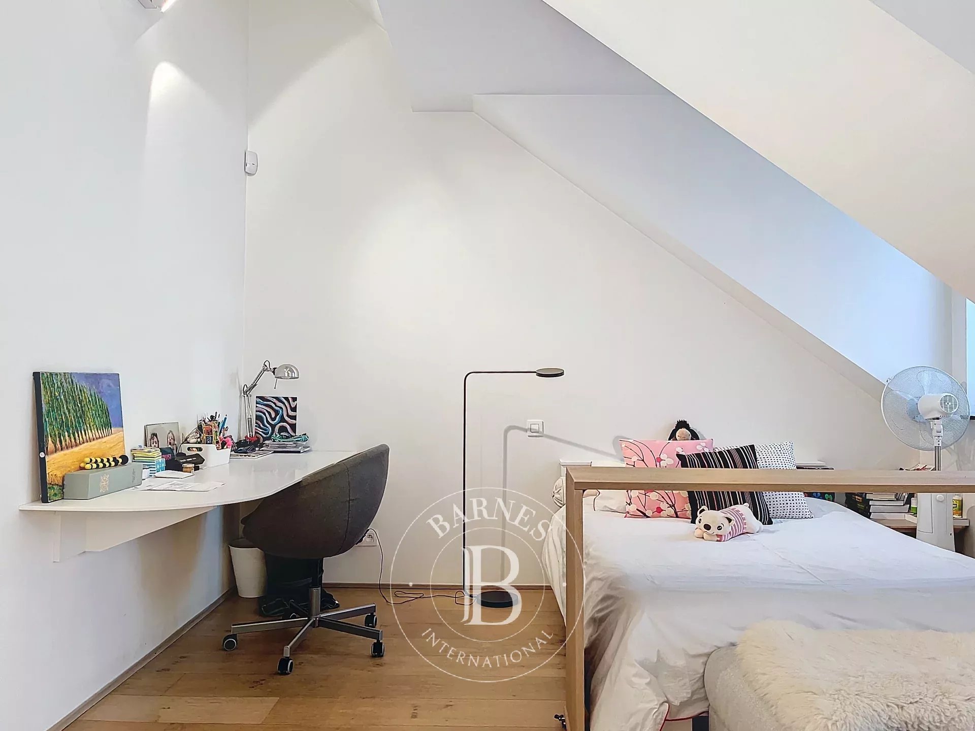 Messidor - Bright 3 bdr penthouse