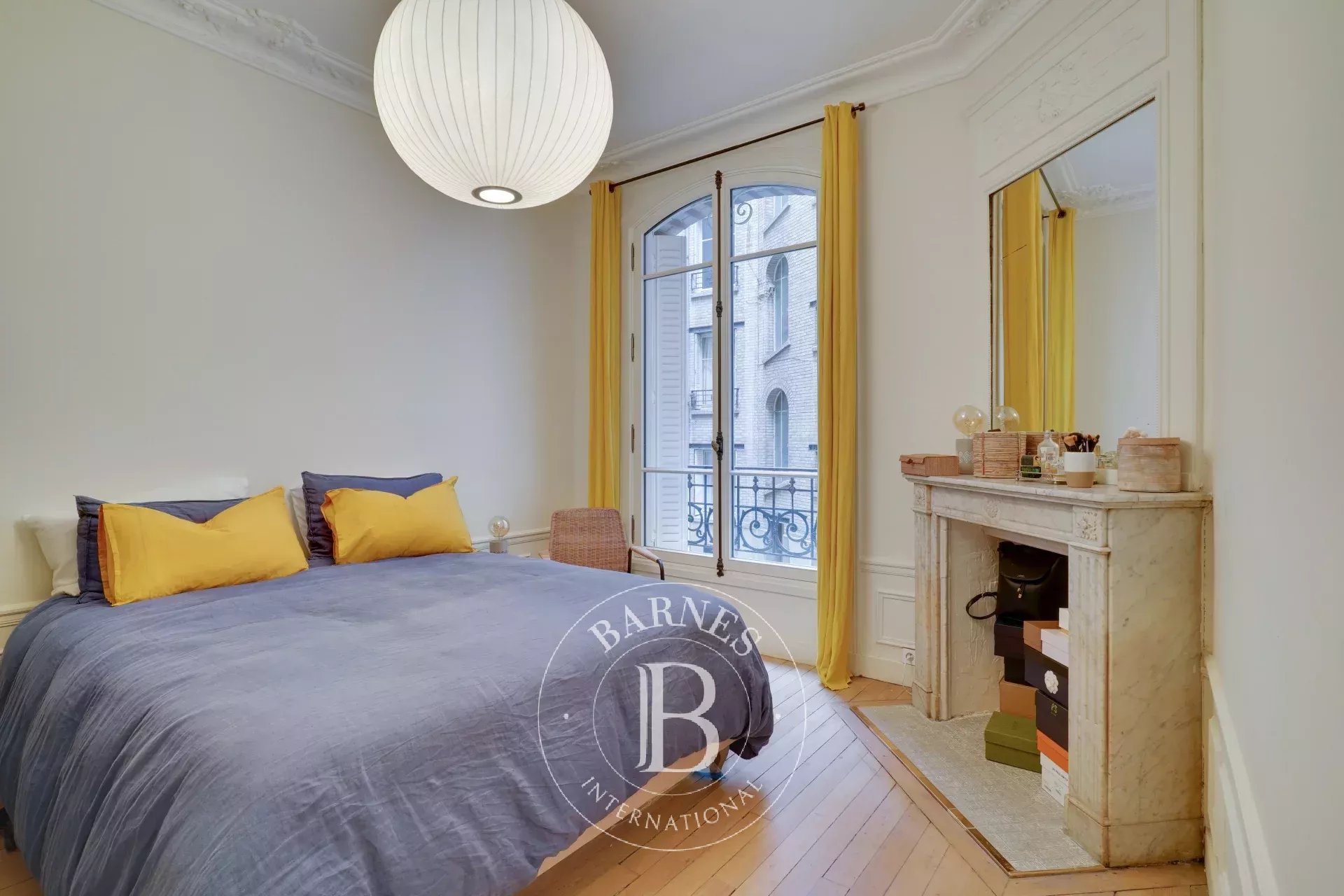 Paris 6 - Sèvres - Vaneau - 98,42 sqm renovated apartment - 3 bedrooms - picture 10