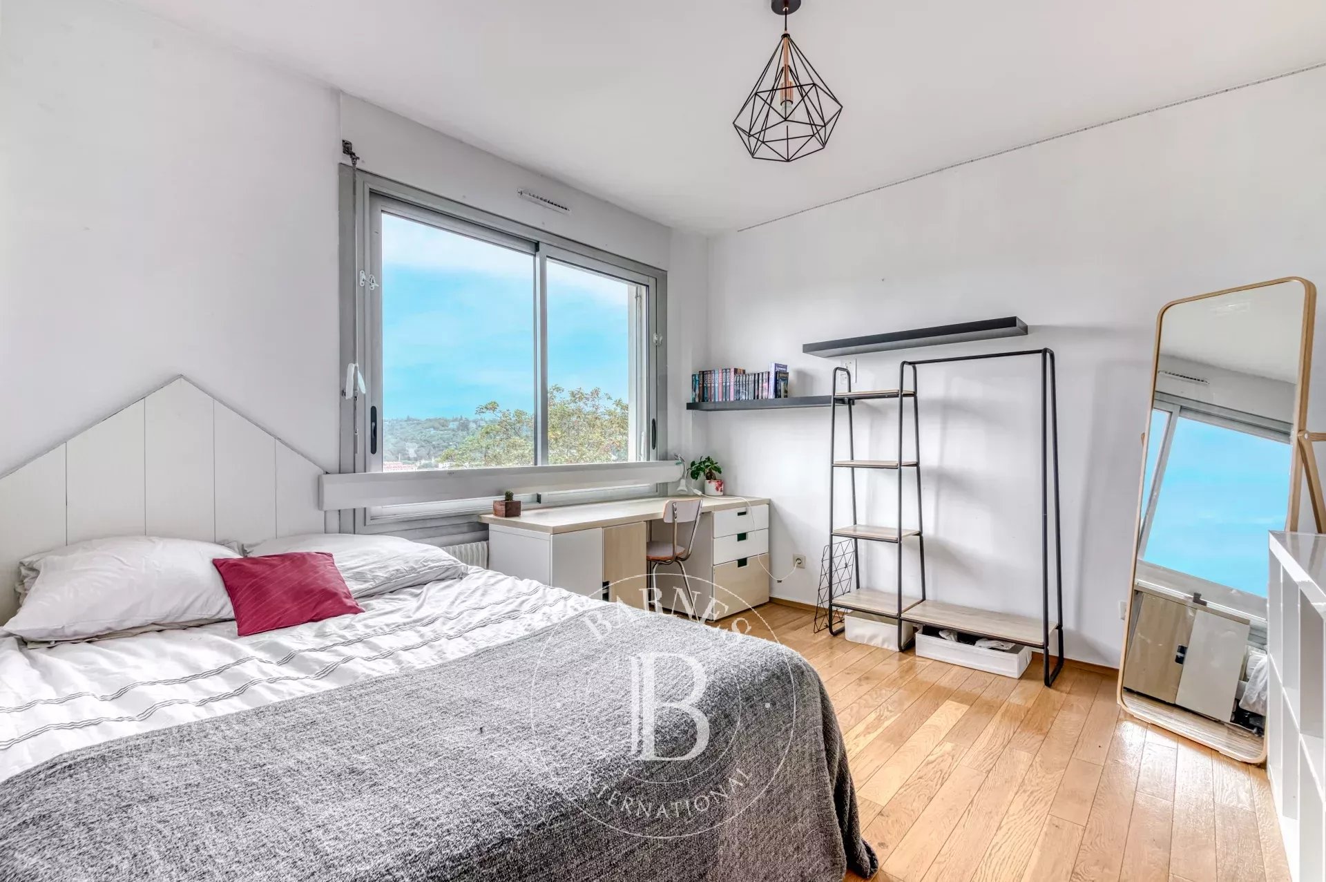 Daire Lyon 4ème - picture 9