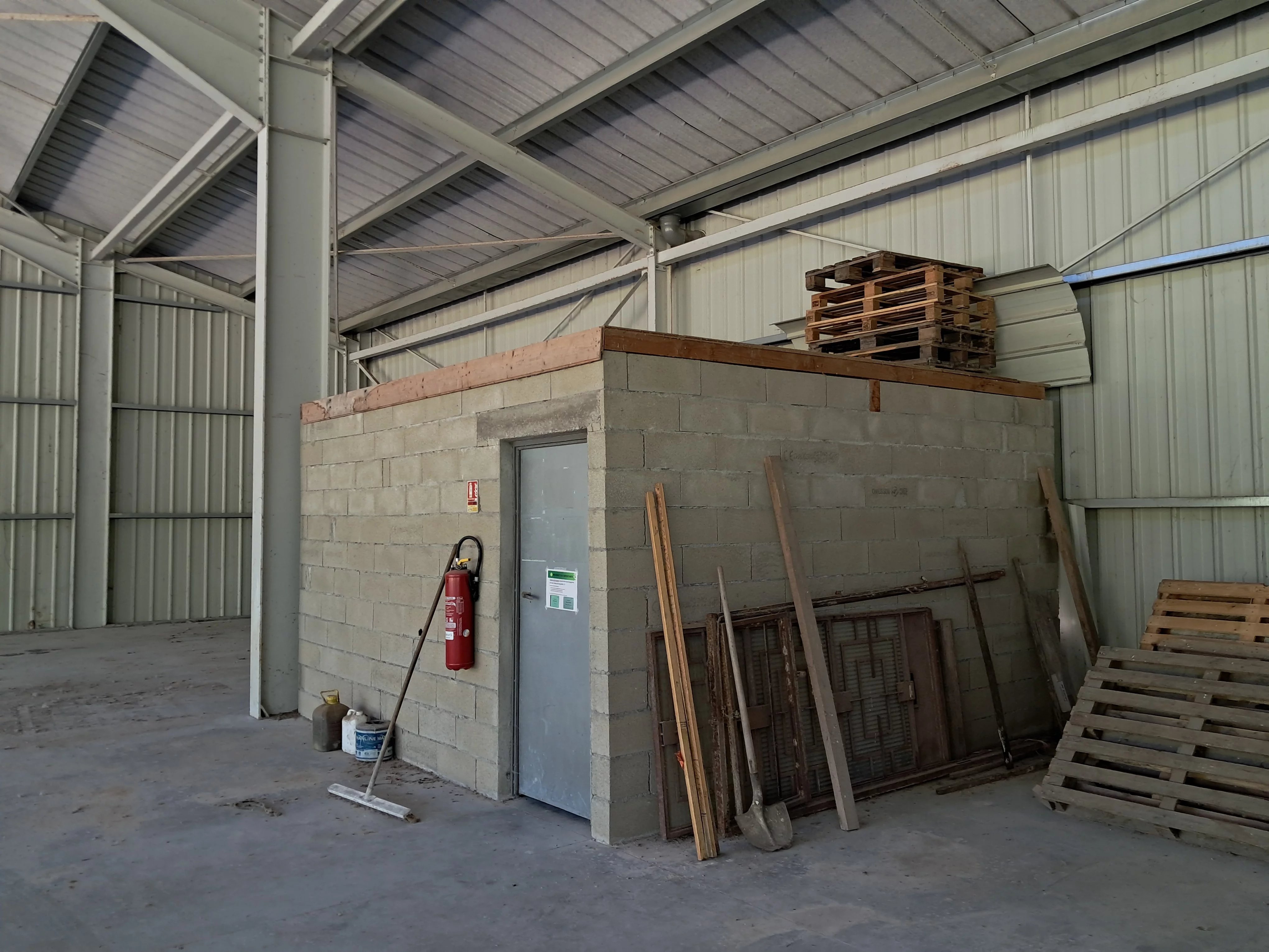 Location Hangar Aurignac