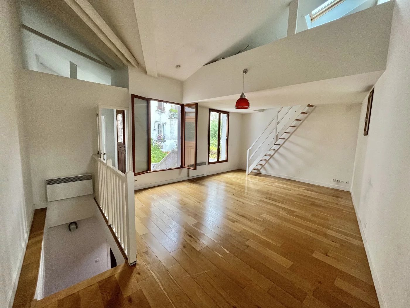 Maison 3 pièces à Bagnolet (93170) jardin courette cour te