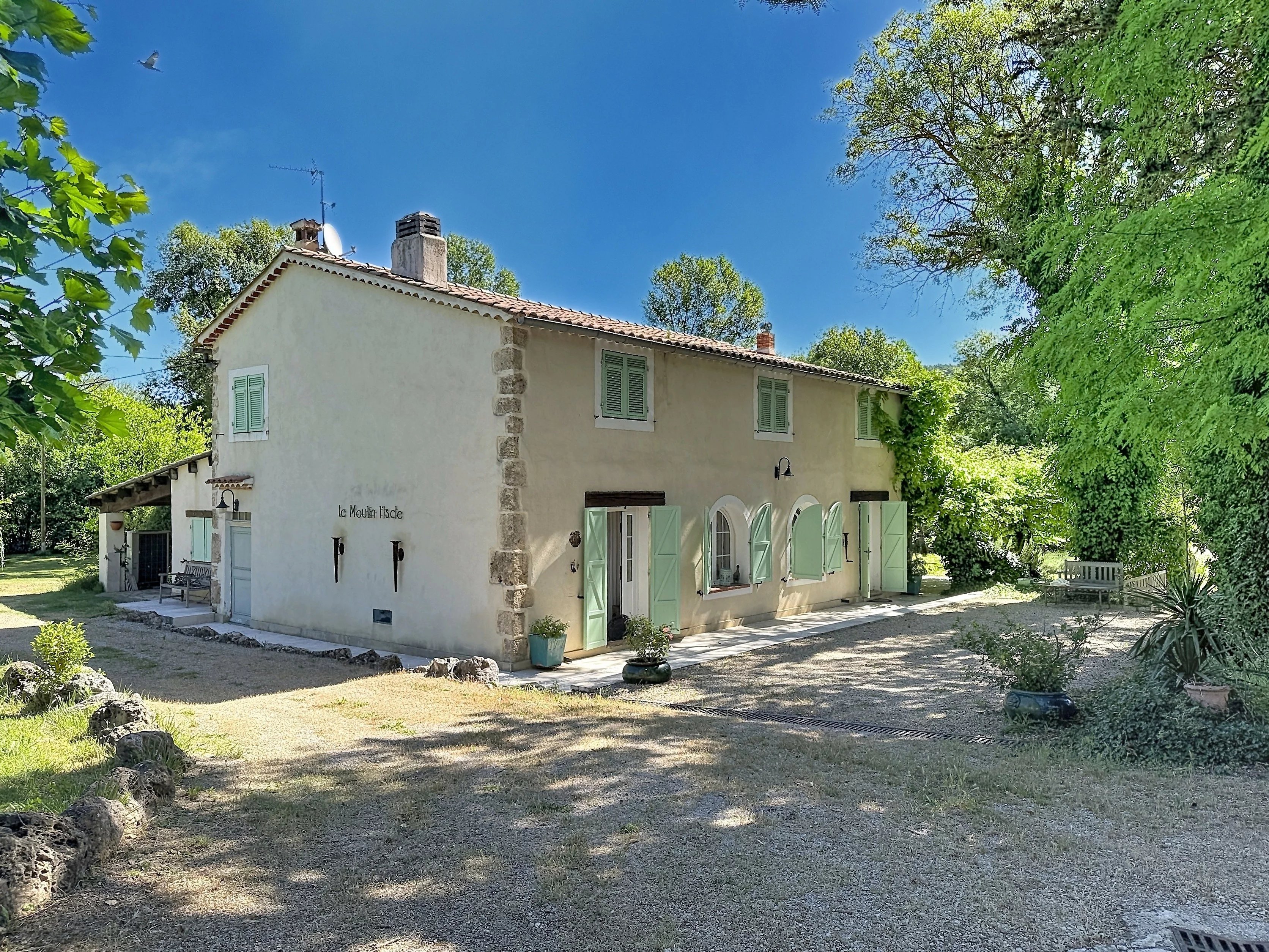 House in Salernes - Image 2