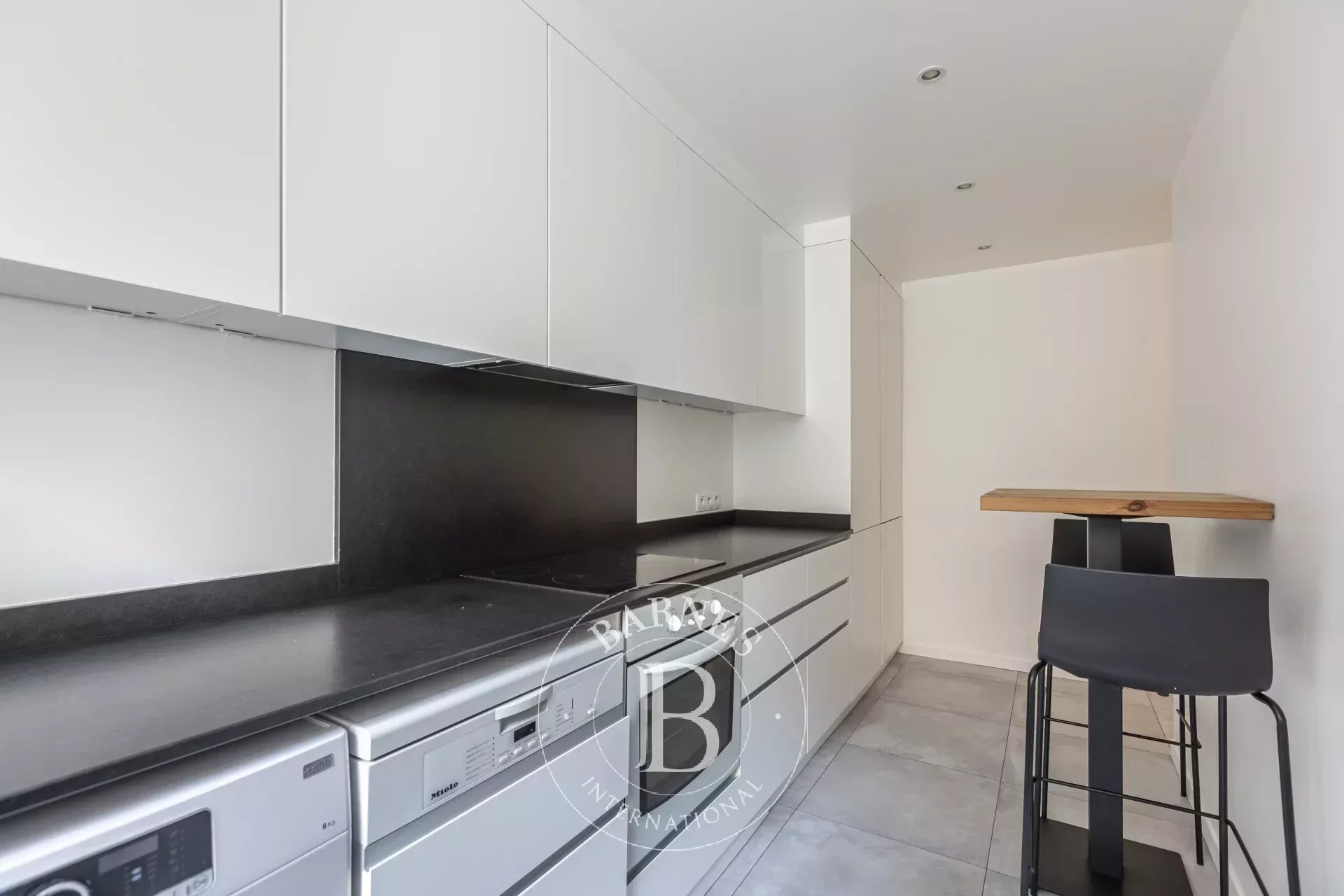 Daire Paris 8ème - picture 7