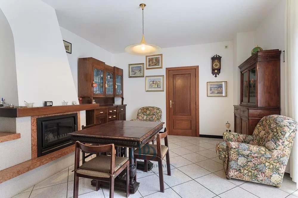 Villa Olgiate Comasco - picture 32