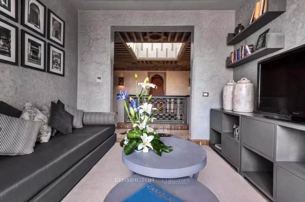 6 Bedroom Villa/Townhouse's Image 22