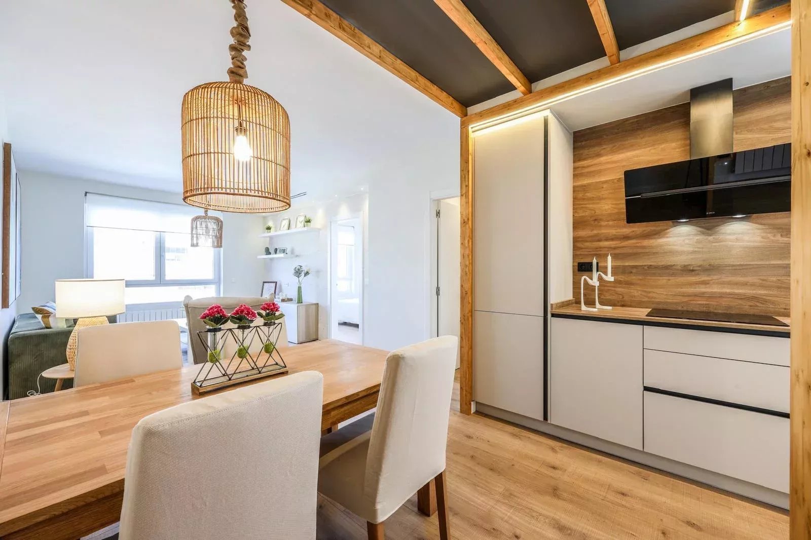 Modern and Bright Apartment on Paseo de la Castellana - picture 9