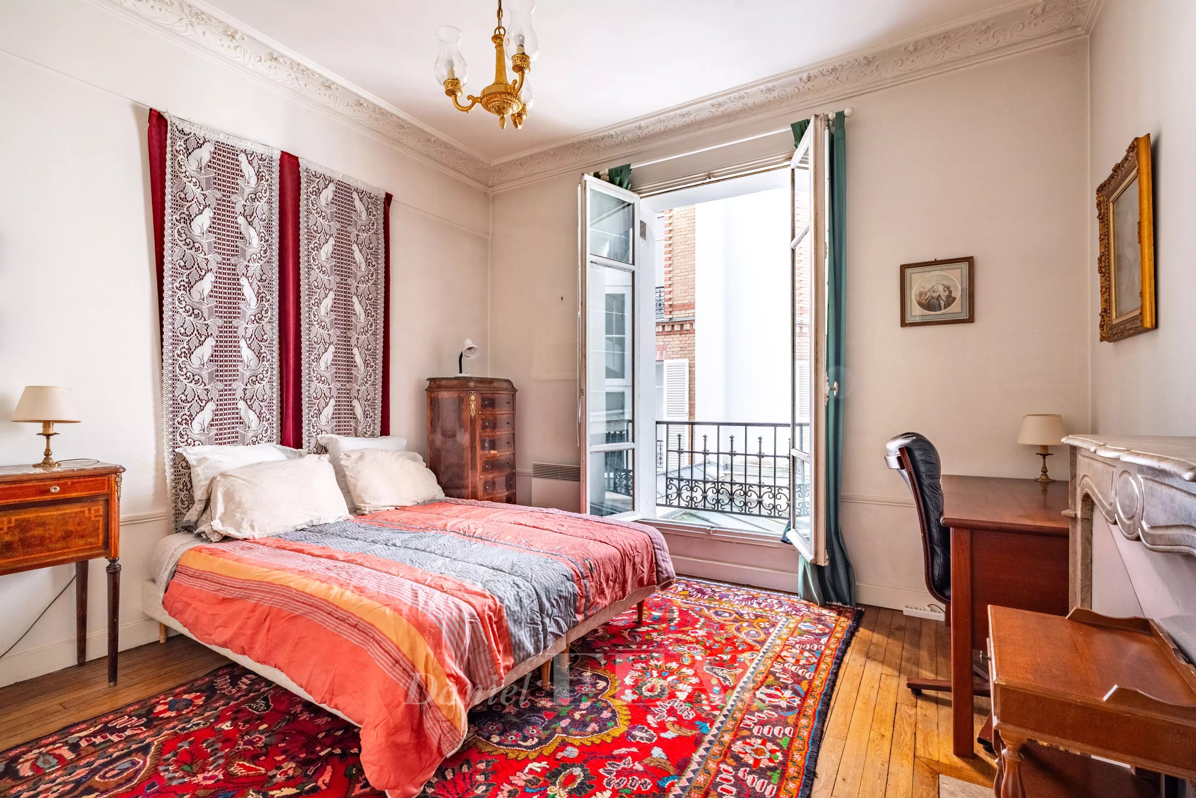 Sale Apartment Paris 15th