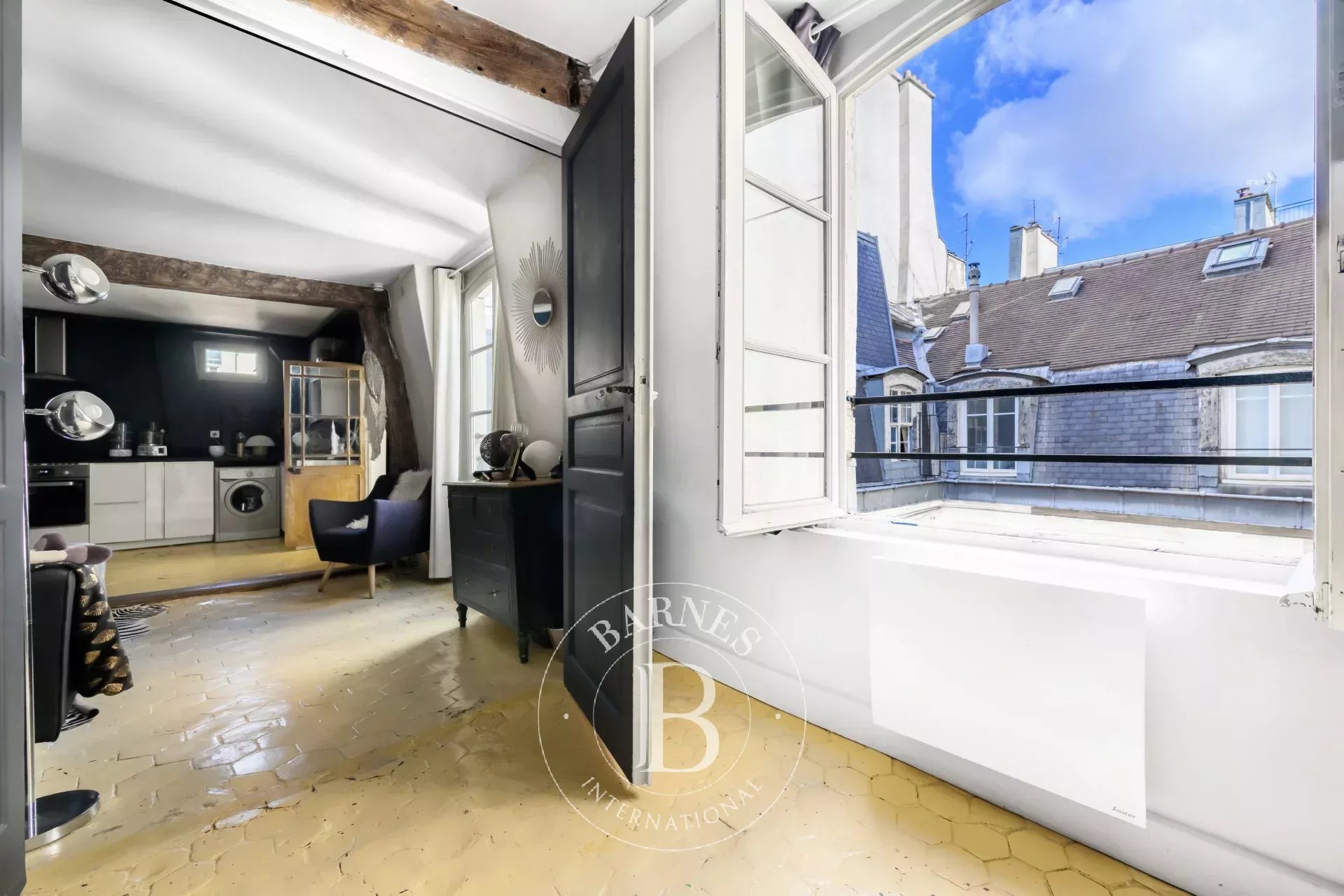 Daire Paris 4ème - picture 4