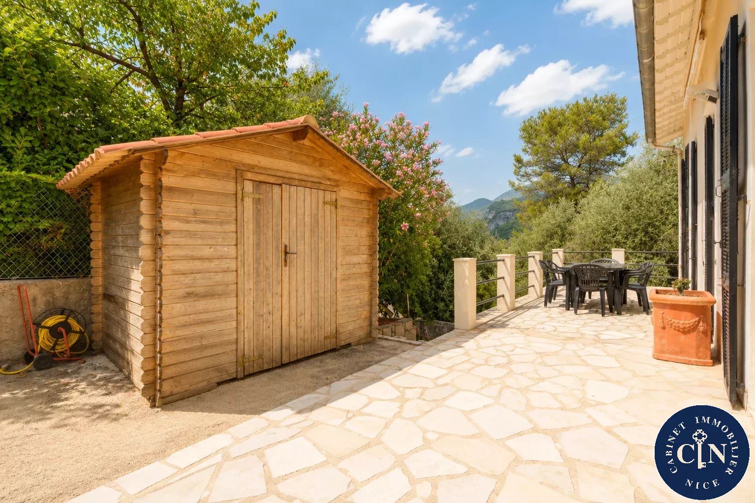 5 pièces 115 m² - Piscine poutres apparentes - Peille — photo 4
