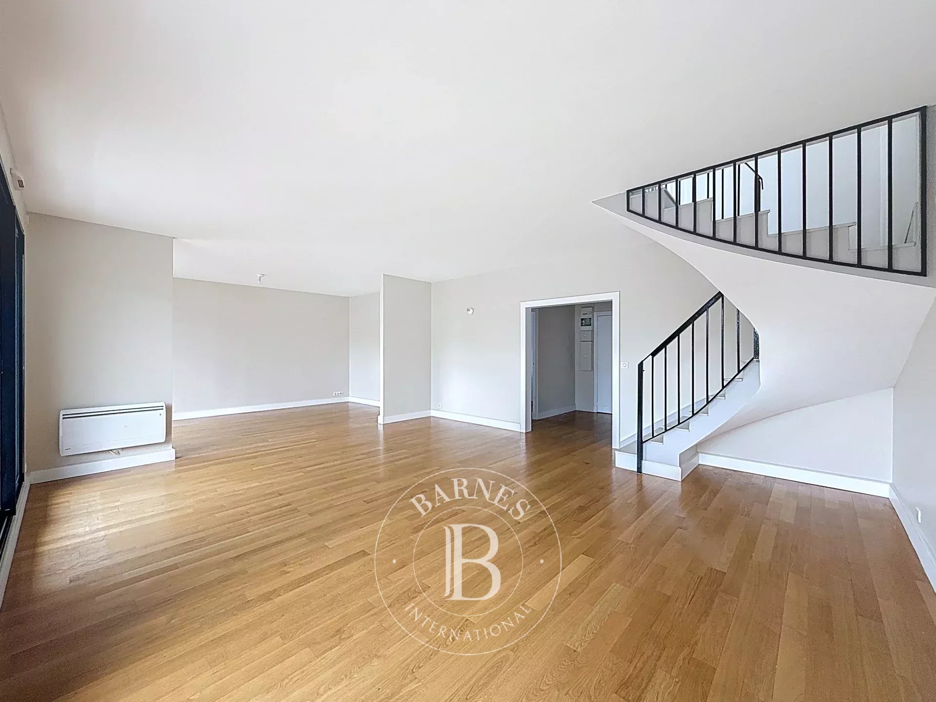 The BARNES rental department... - picture 4