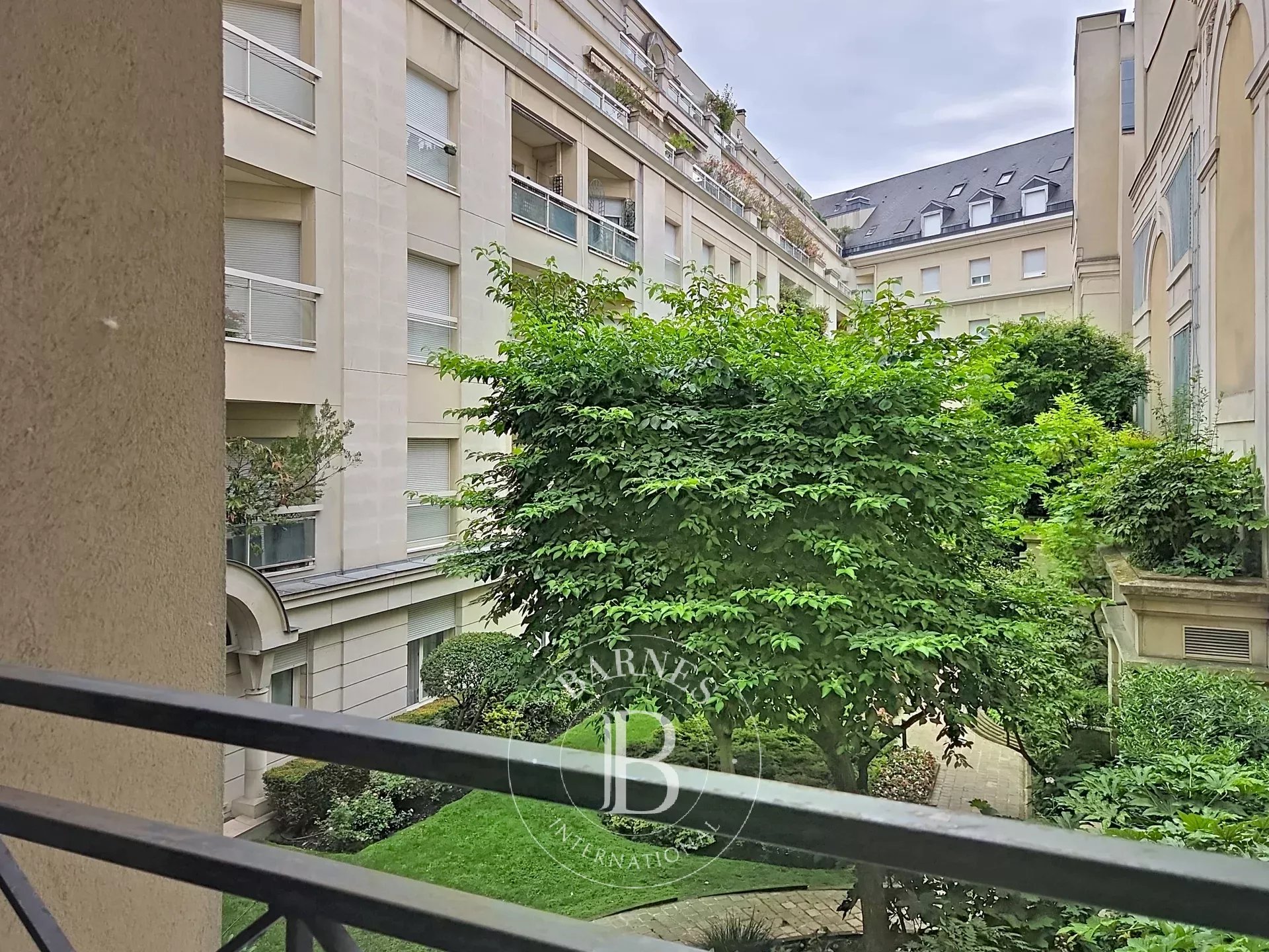 Paris  - Appartement 3 Pi&egrave;ces 2 Chambres - picture 4