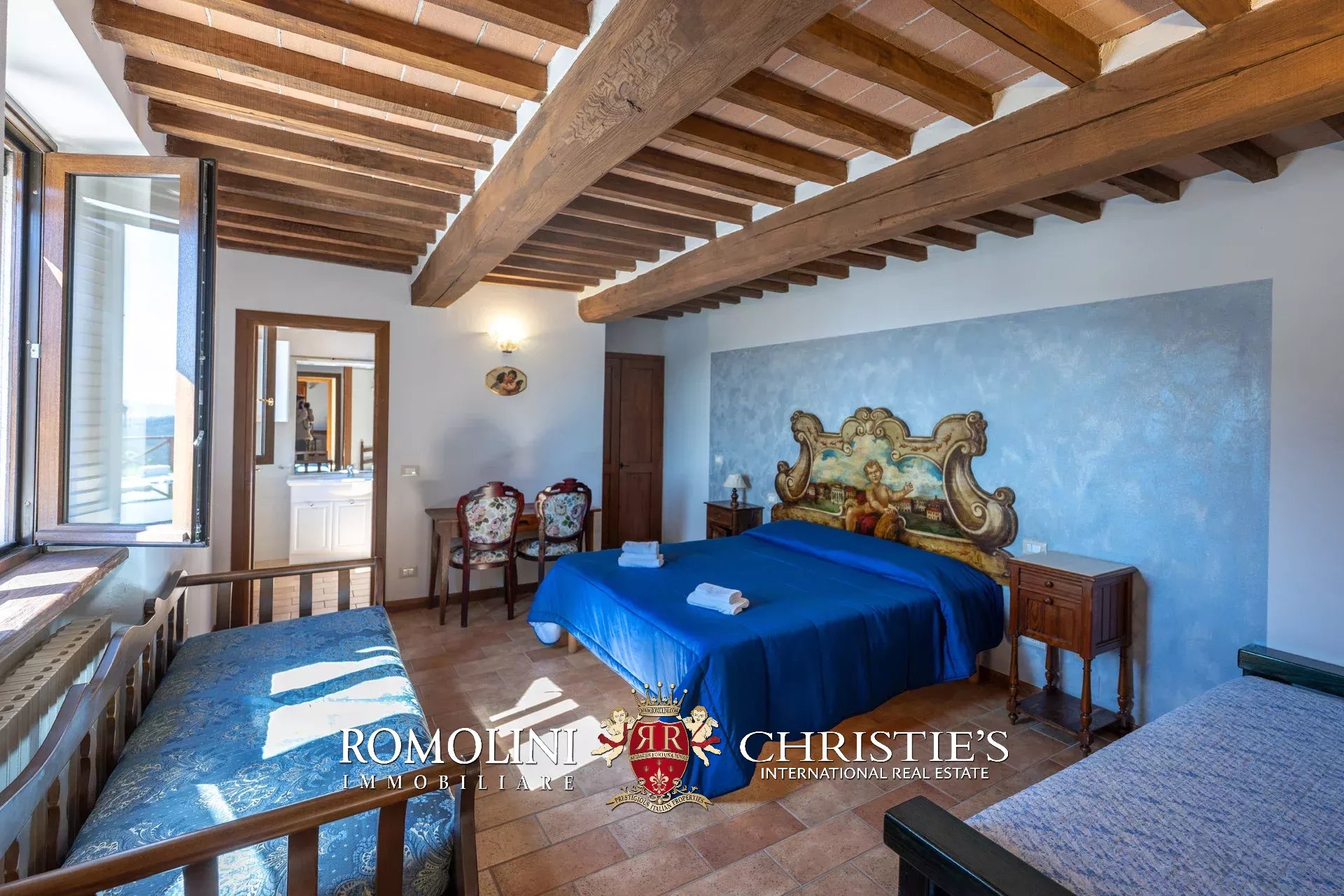 13 Bedroom Villa/Townhouse's Image 88