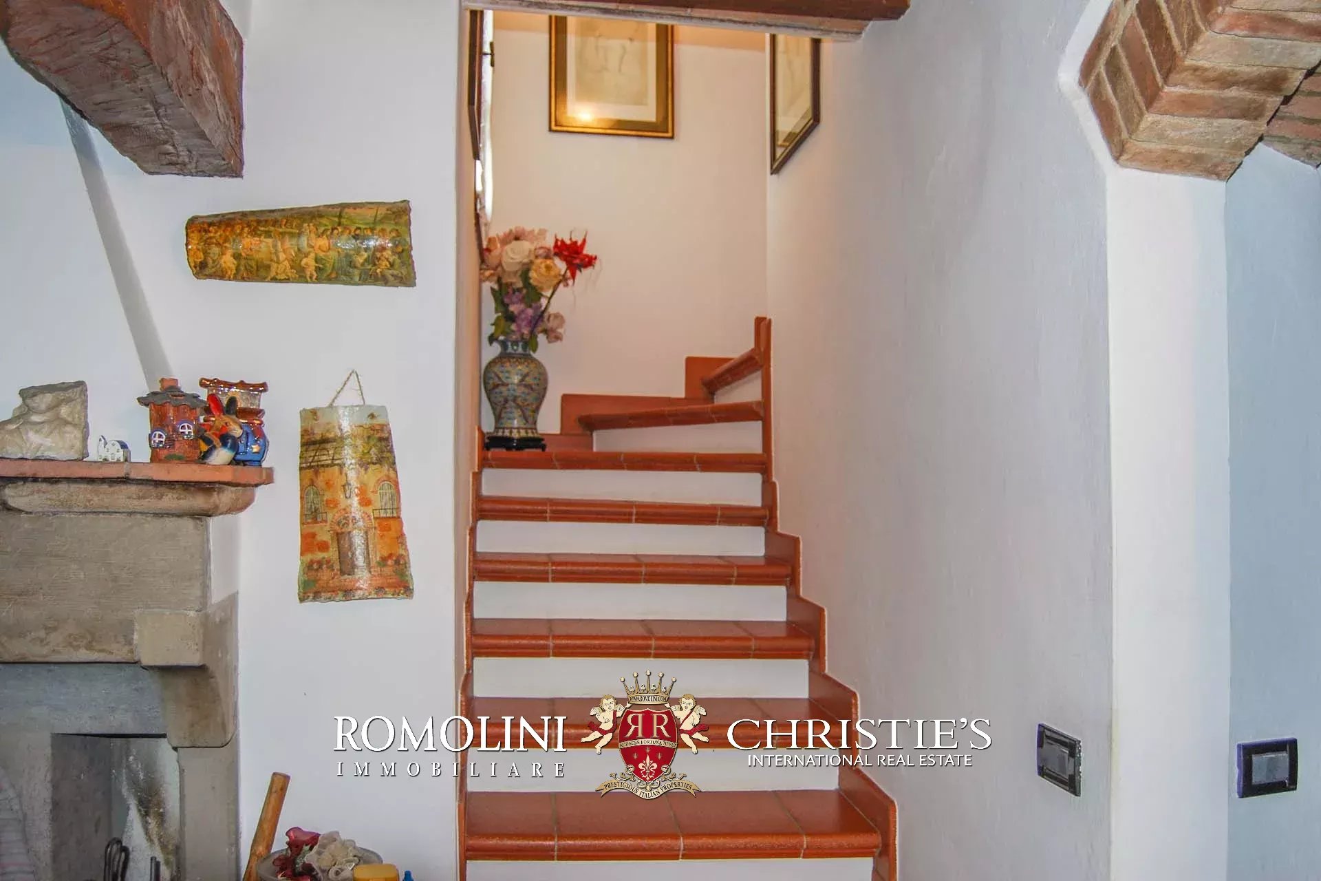 10 Bedroom Villa/Townhouse's Image 35