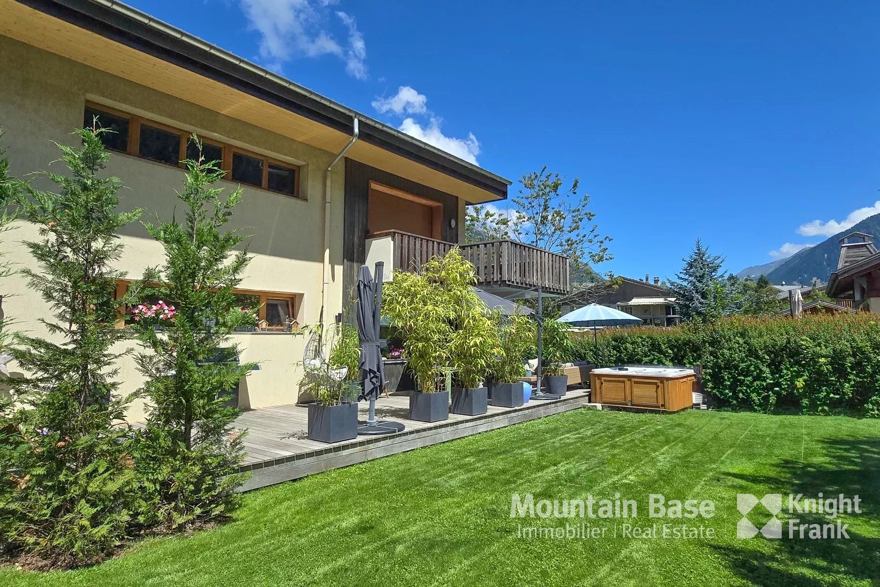 Photo of A beautifully renovated 4-bedroom apartment in the centre of Chamonix