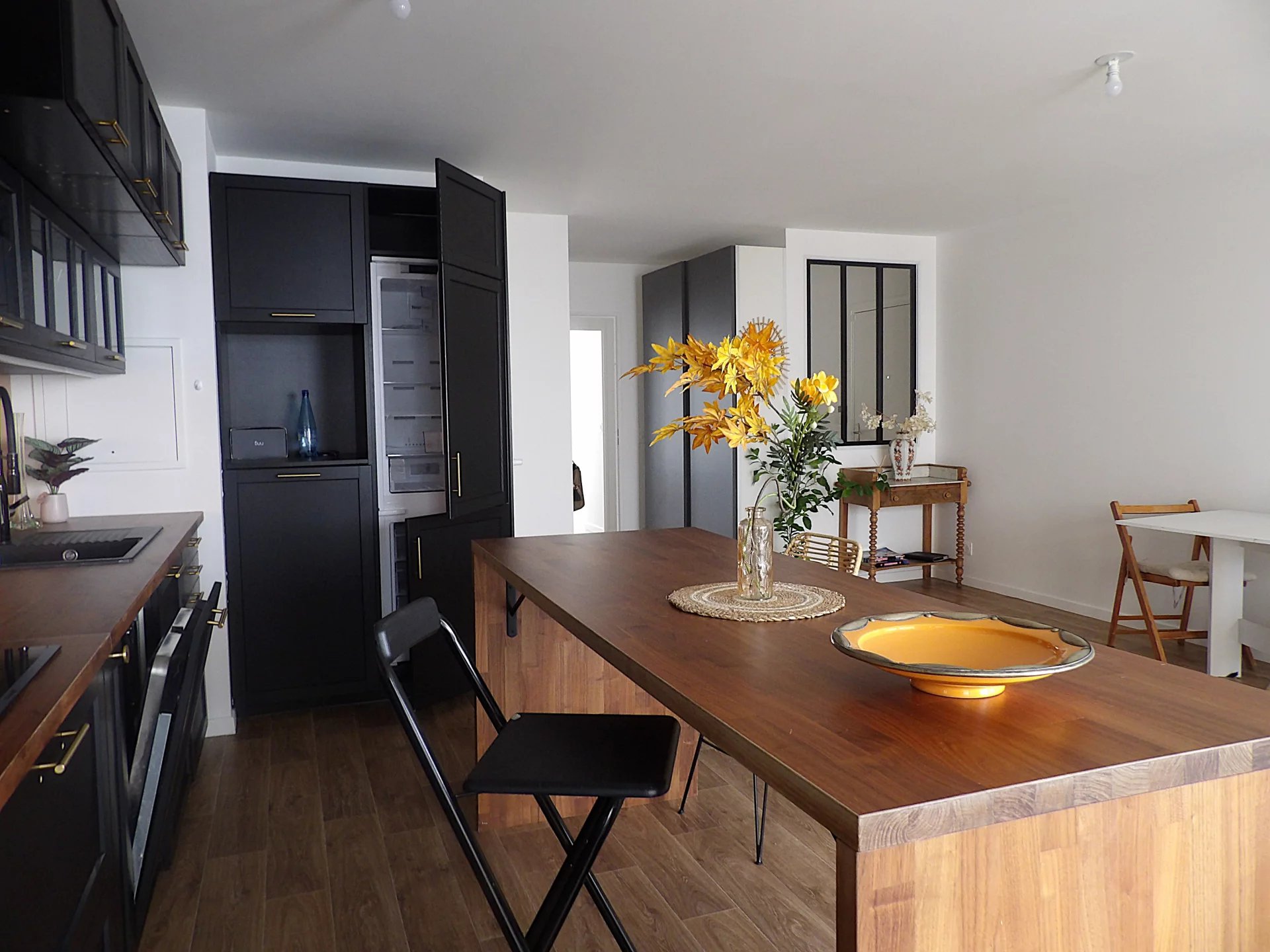 BEL APPARTEMENT 3 PIECES CLE EN MAINS AVEC TERRASSE ET PARKING DANS RESIDENCE RECENTE !