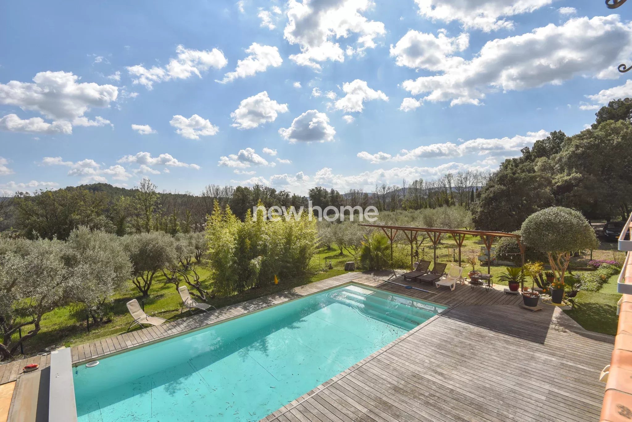 Havre de paix en Provence, entre oliviers et collines