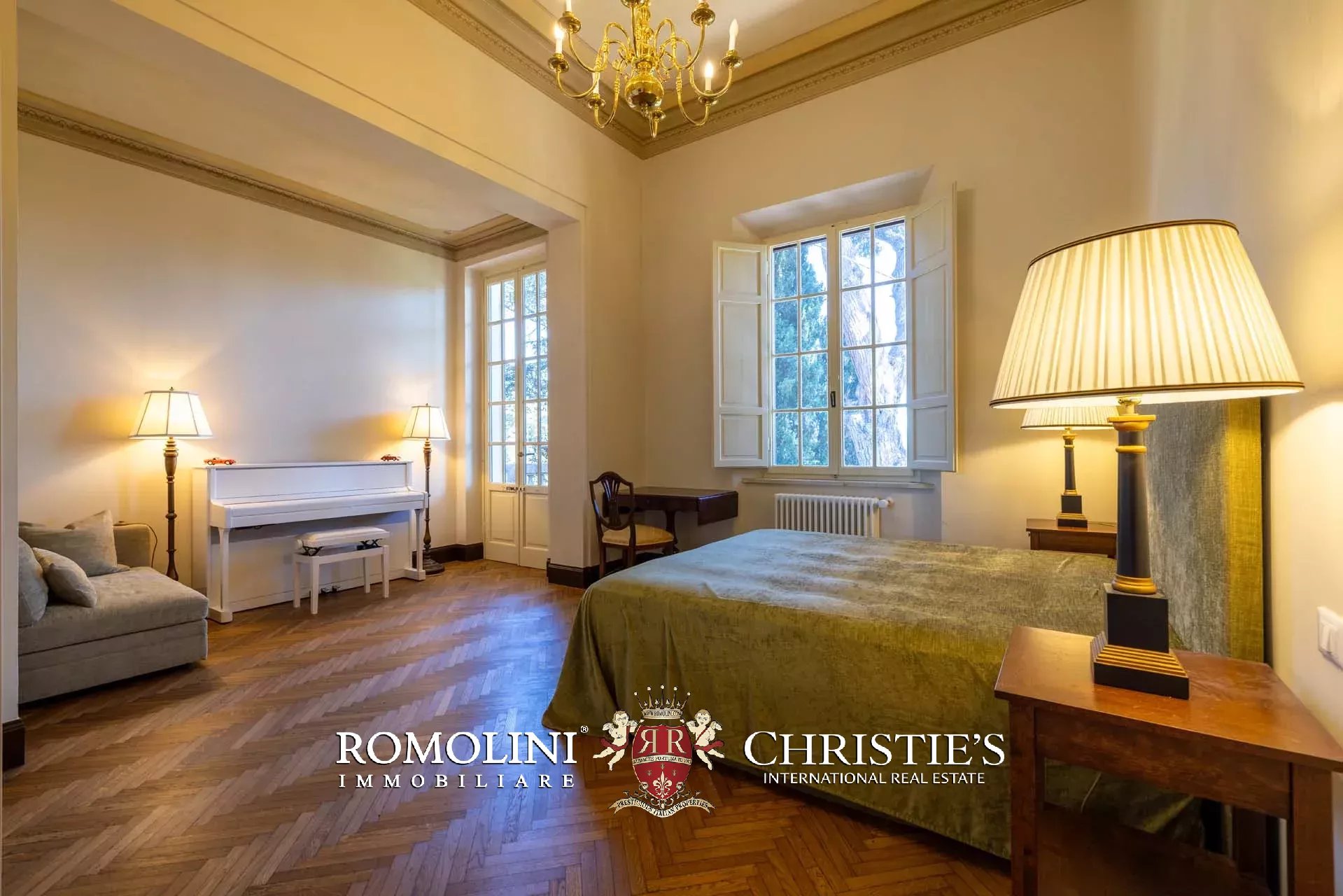 8 Bedroom Villa/Townhouse's Image 51