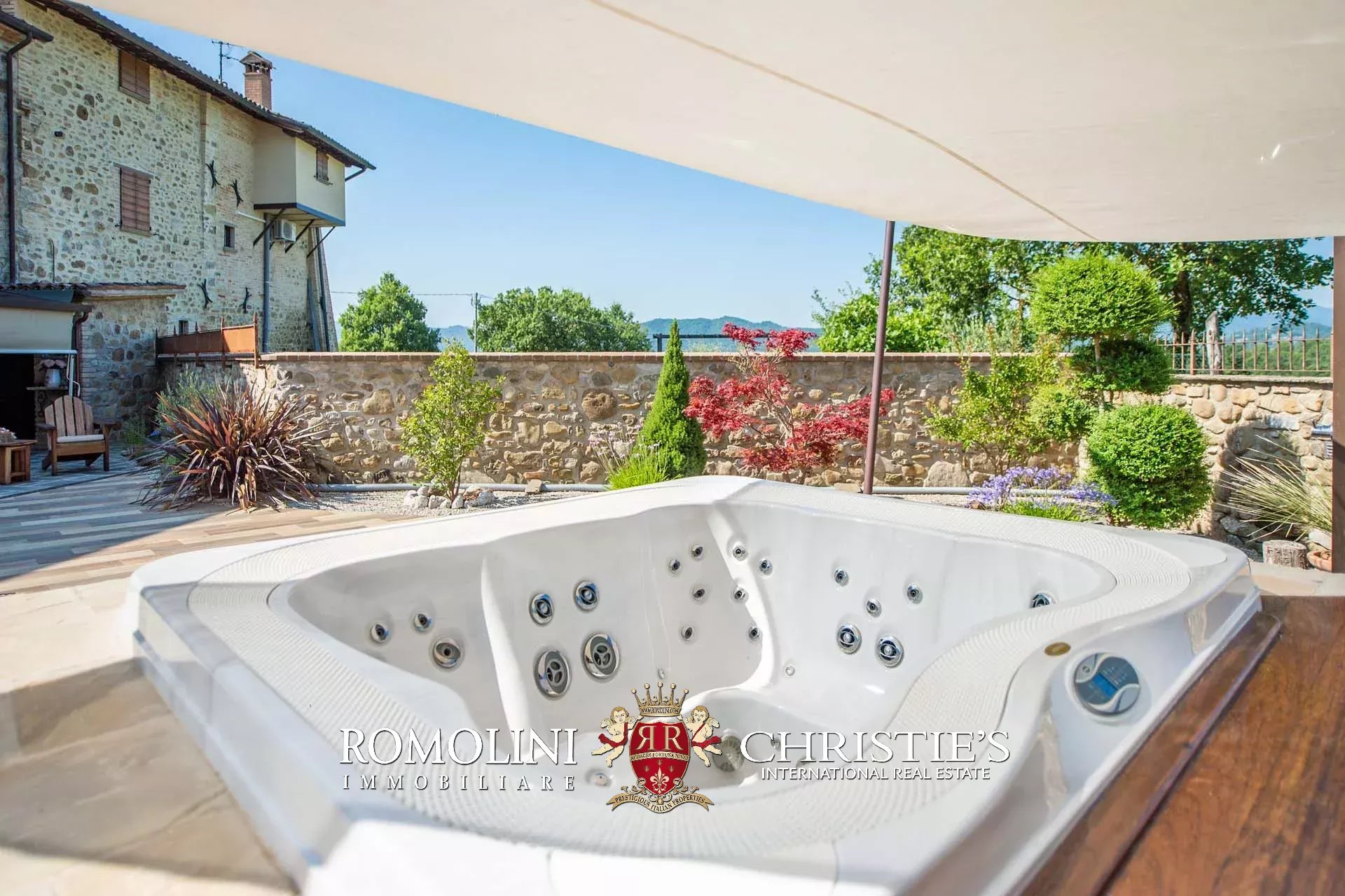 4 Bedroom Villa/Townhouse's Image 26