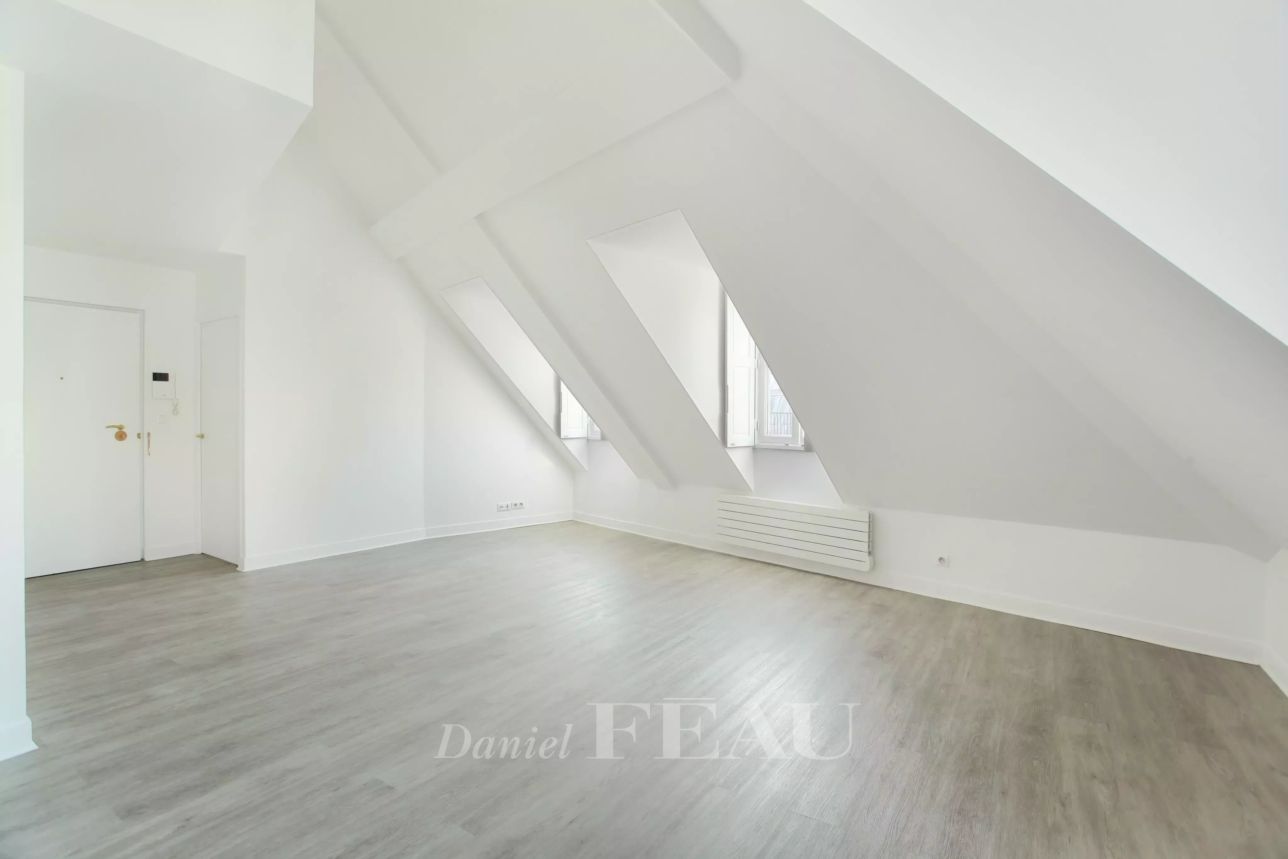 Rental Studio Paris 2nd