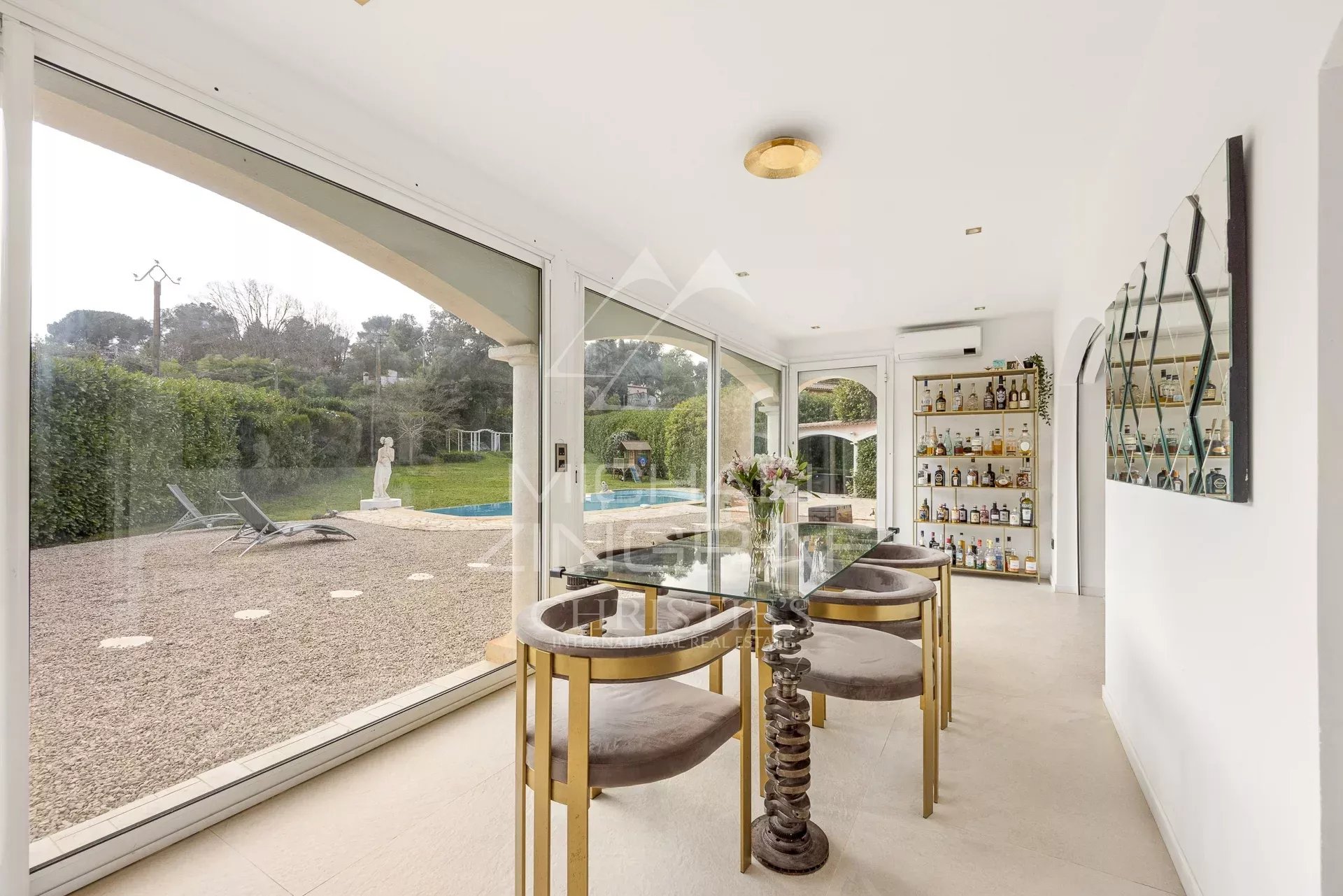 5 Bedroom Villa/Townhouse's Image 6